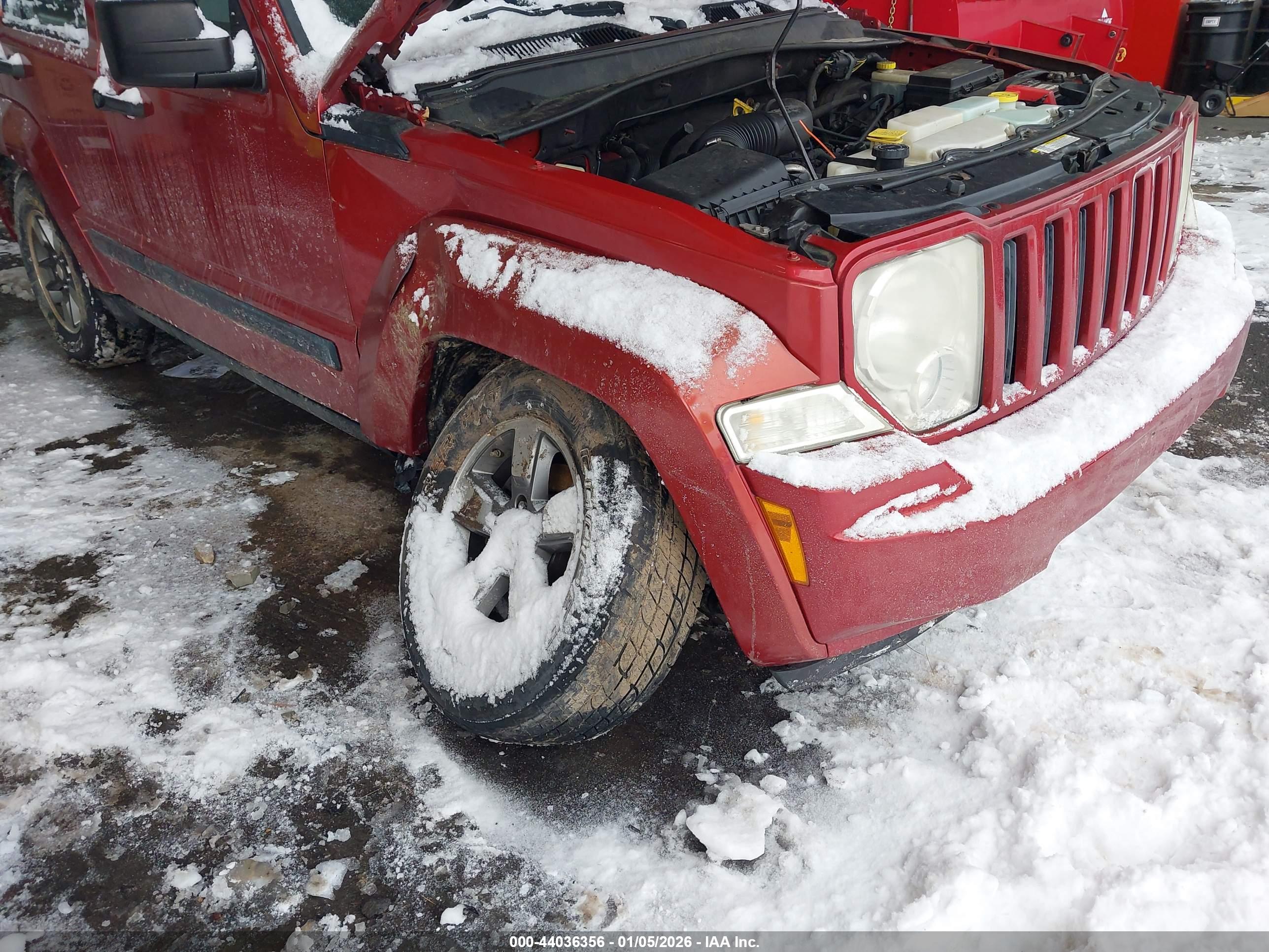 JEEP LIBERTY image 6