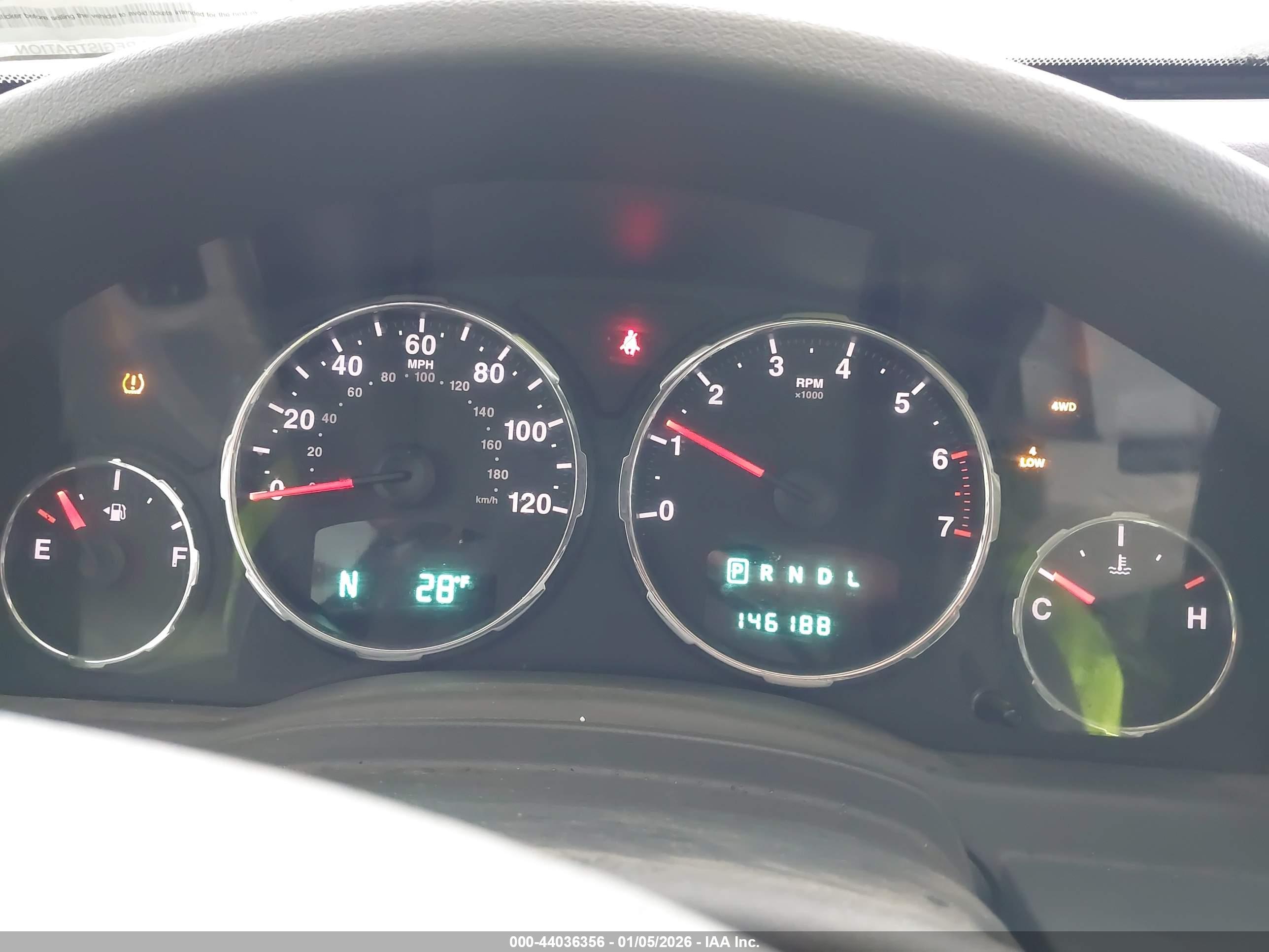 JEEP LIBERTY image 7