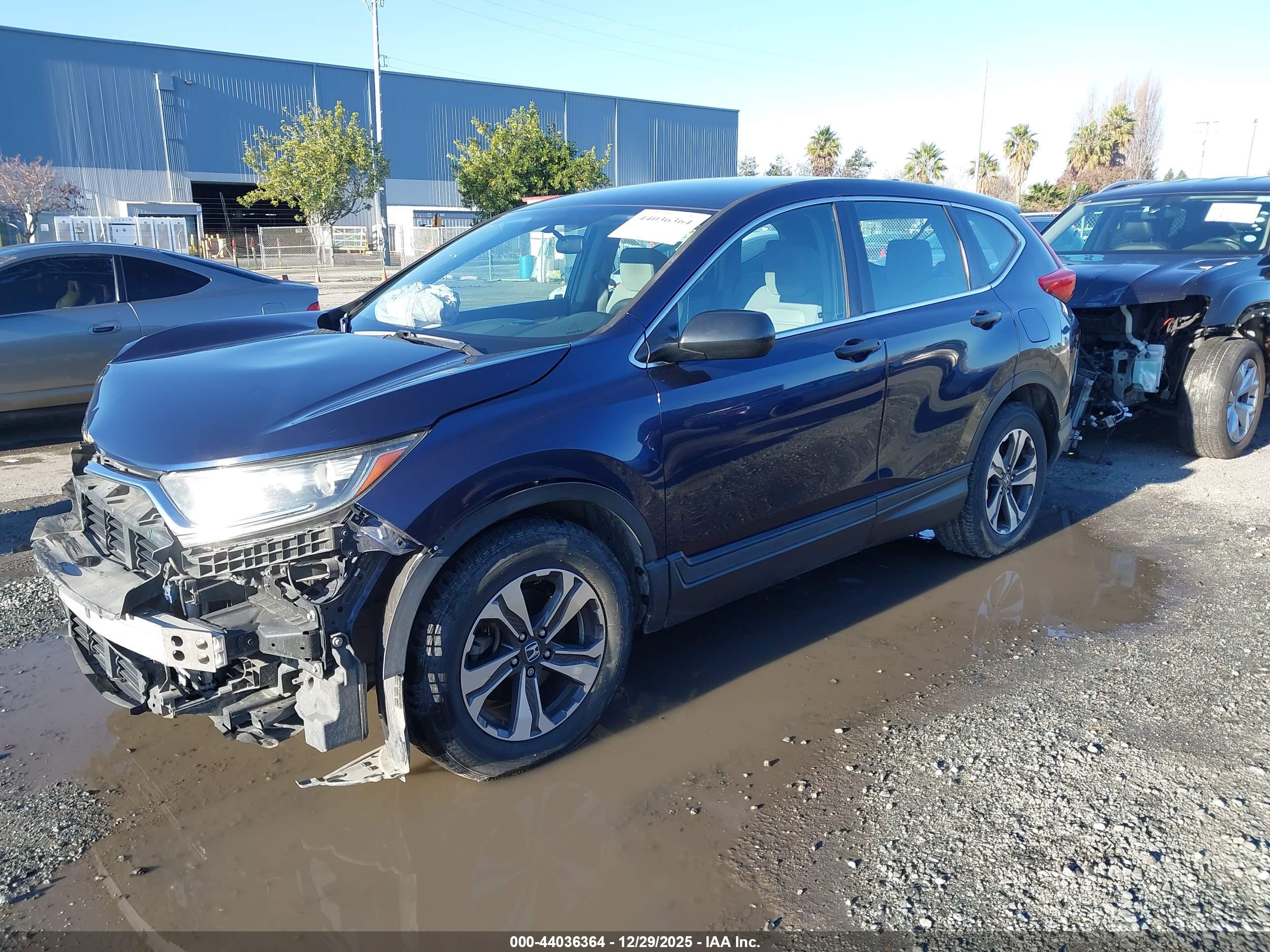 HONDA CR-V image 2