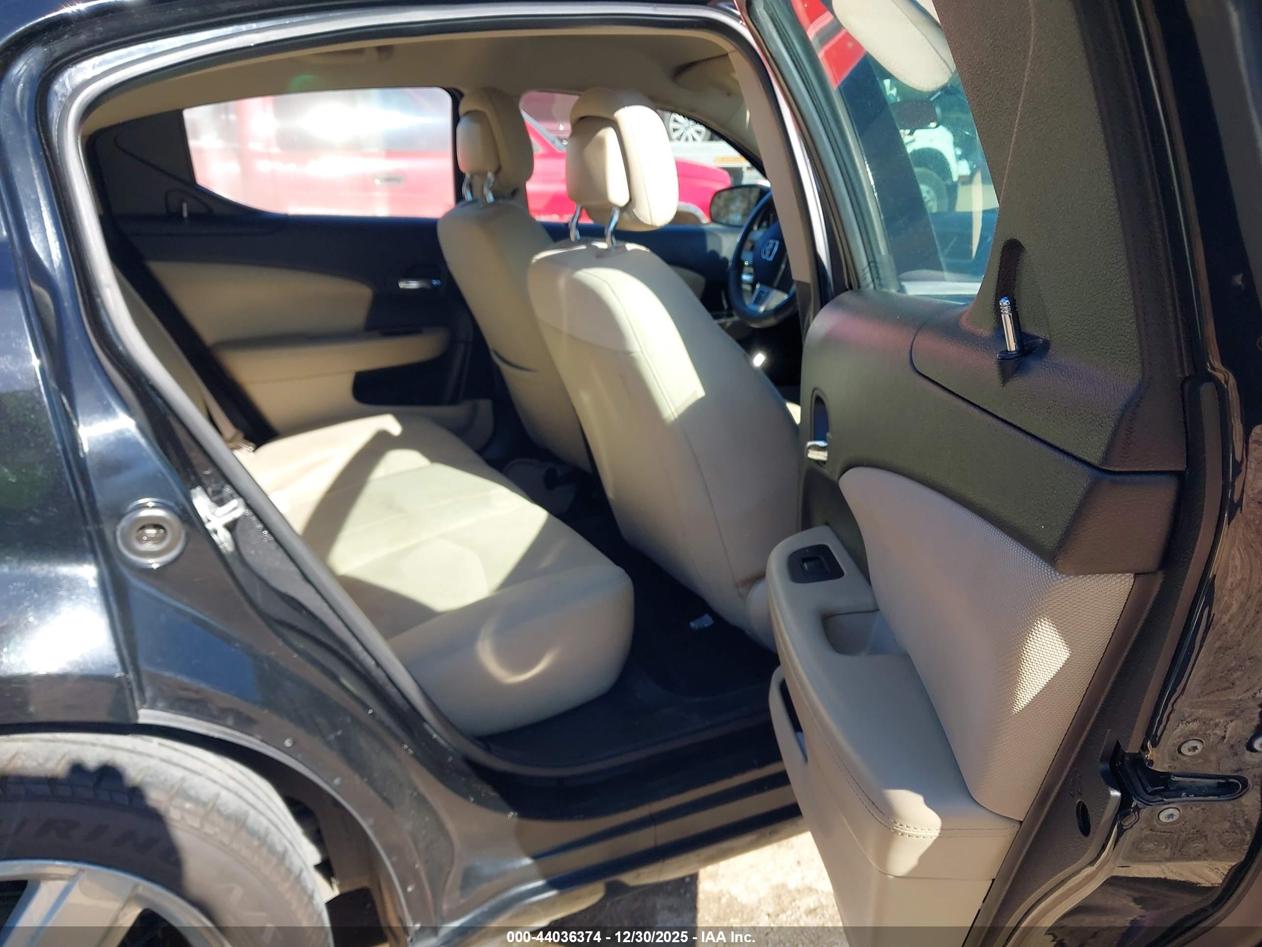 DODGE AVENGER image 8