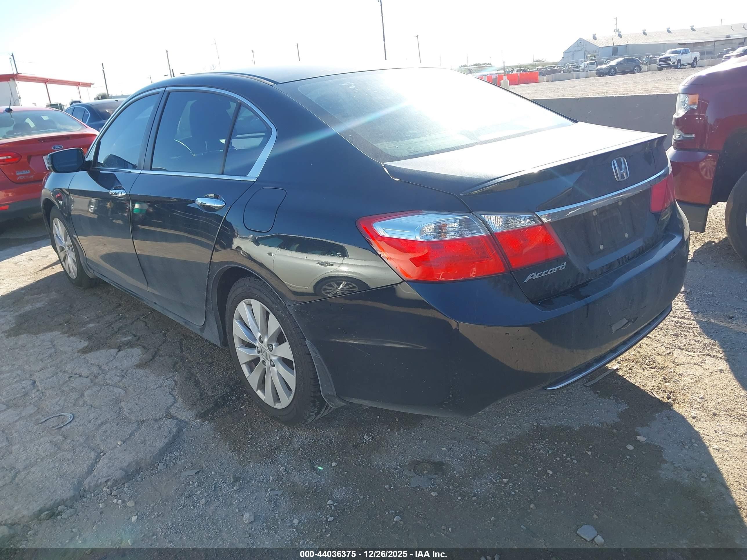 HONDA ACCORD image 3