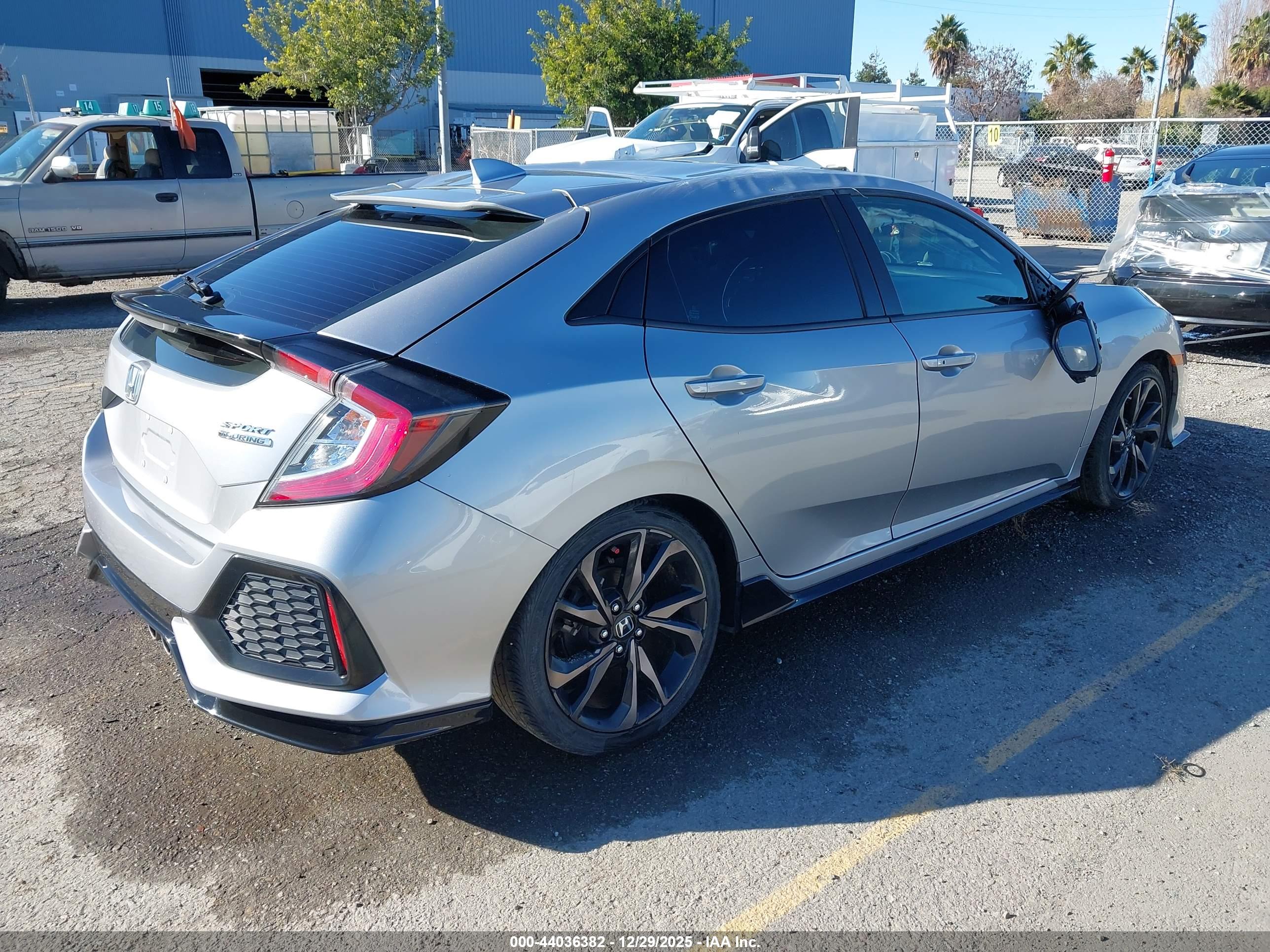 HONDA CIVIC image 4
