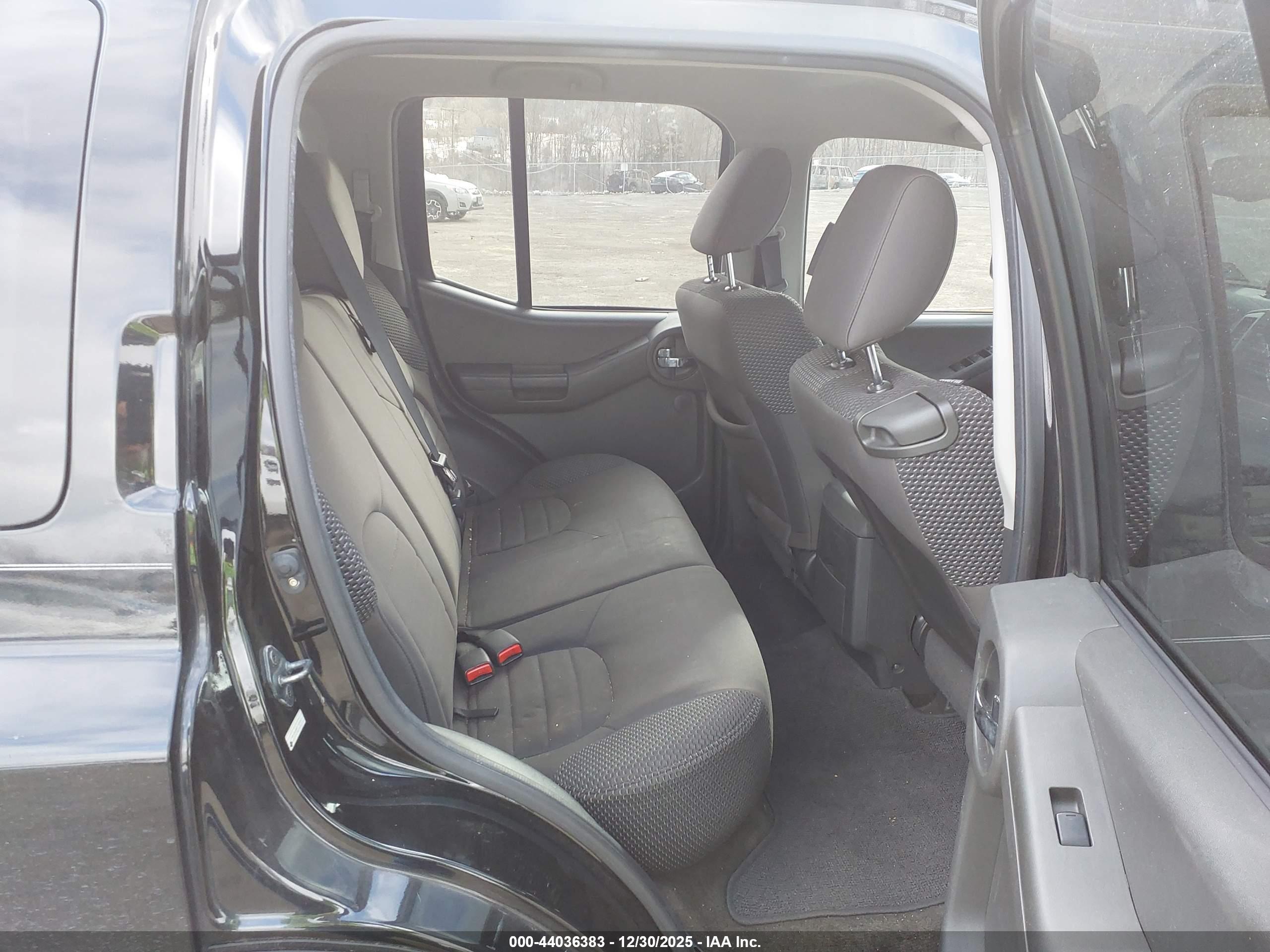 NISSAN XTERRA image 8