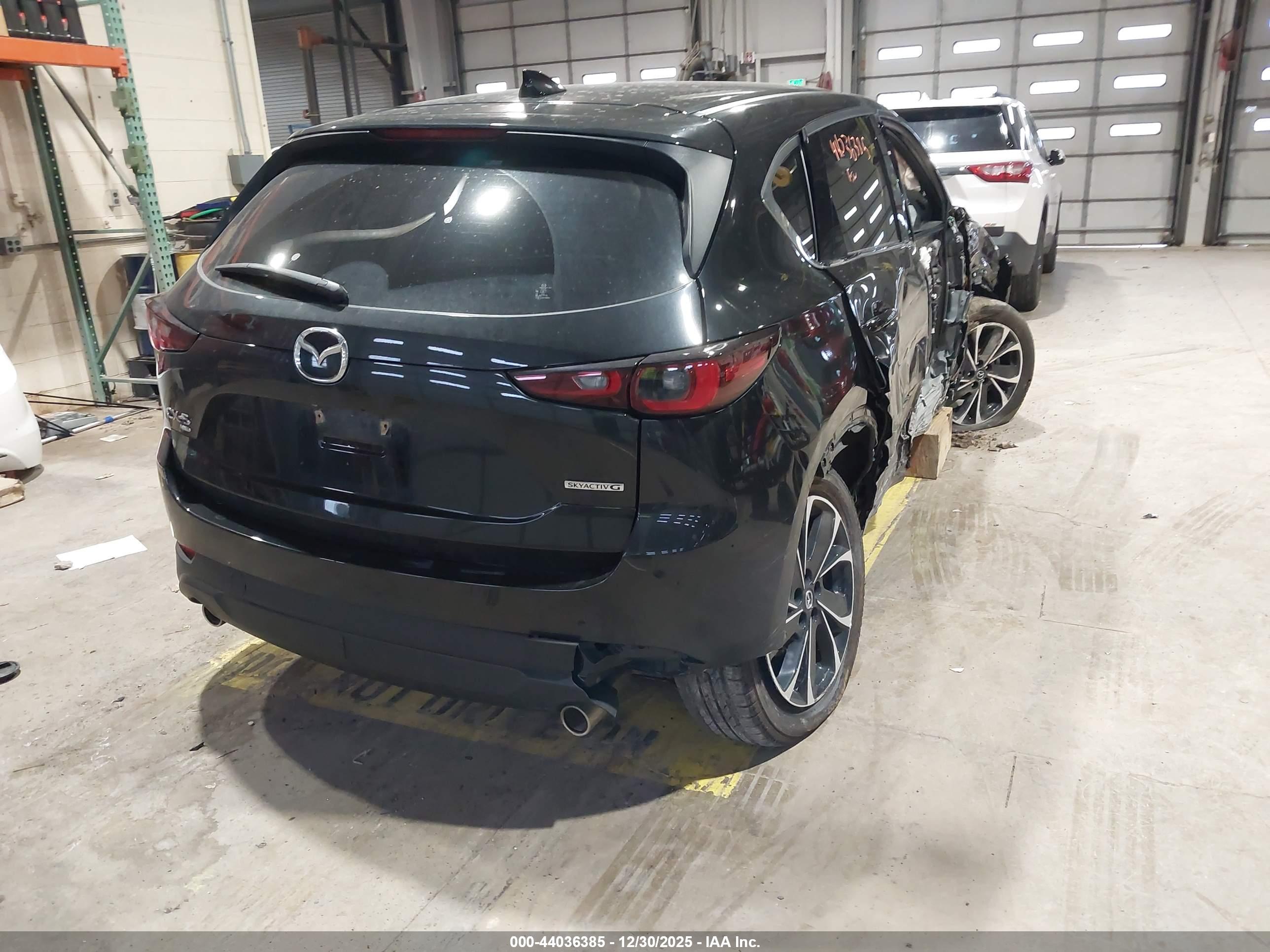 MAZDA CX-5 image 4