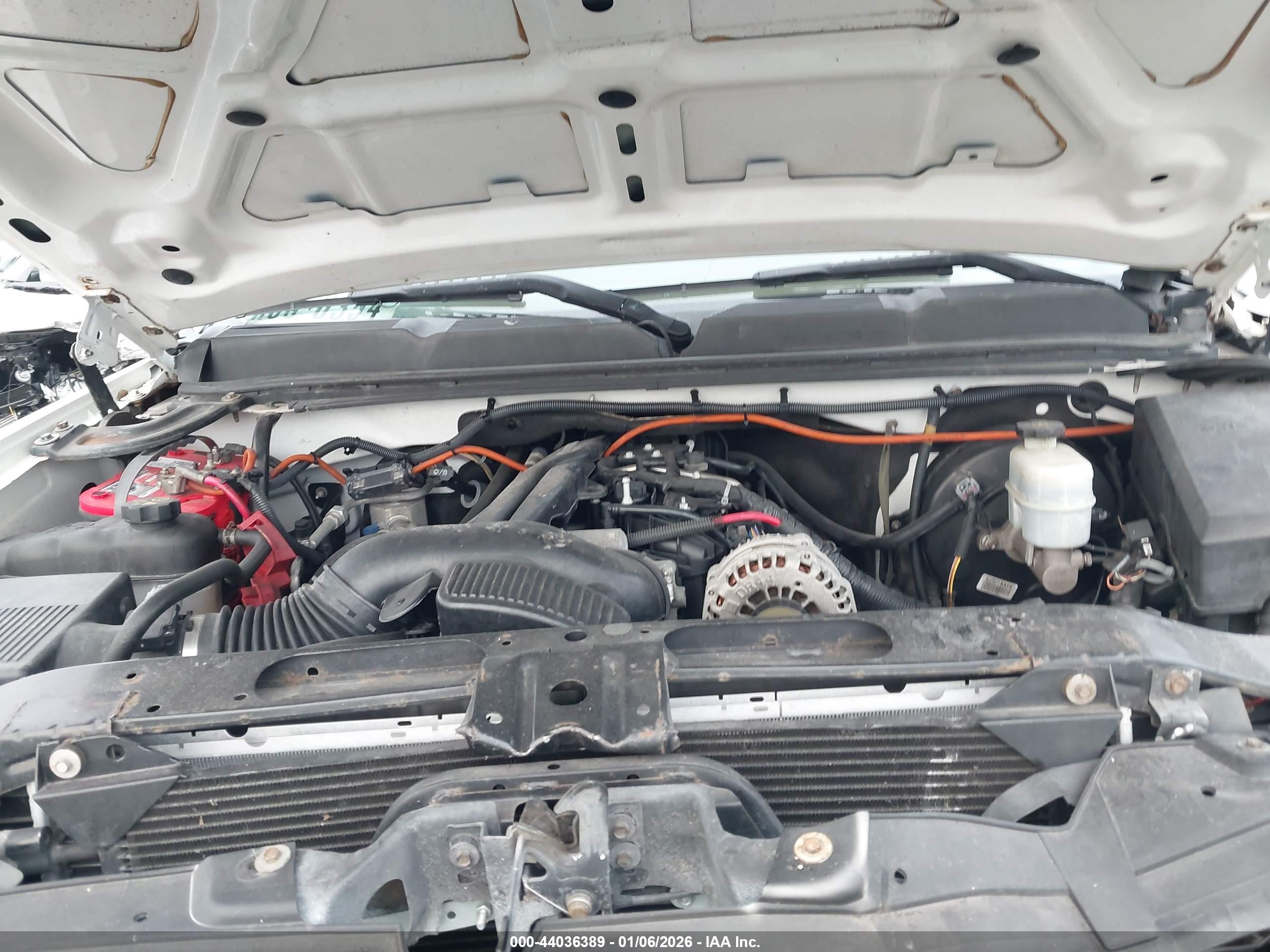 CHEVROLET SILVERADO image 10