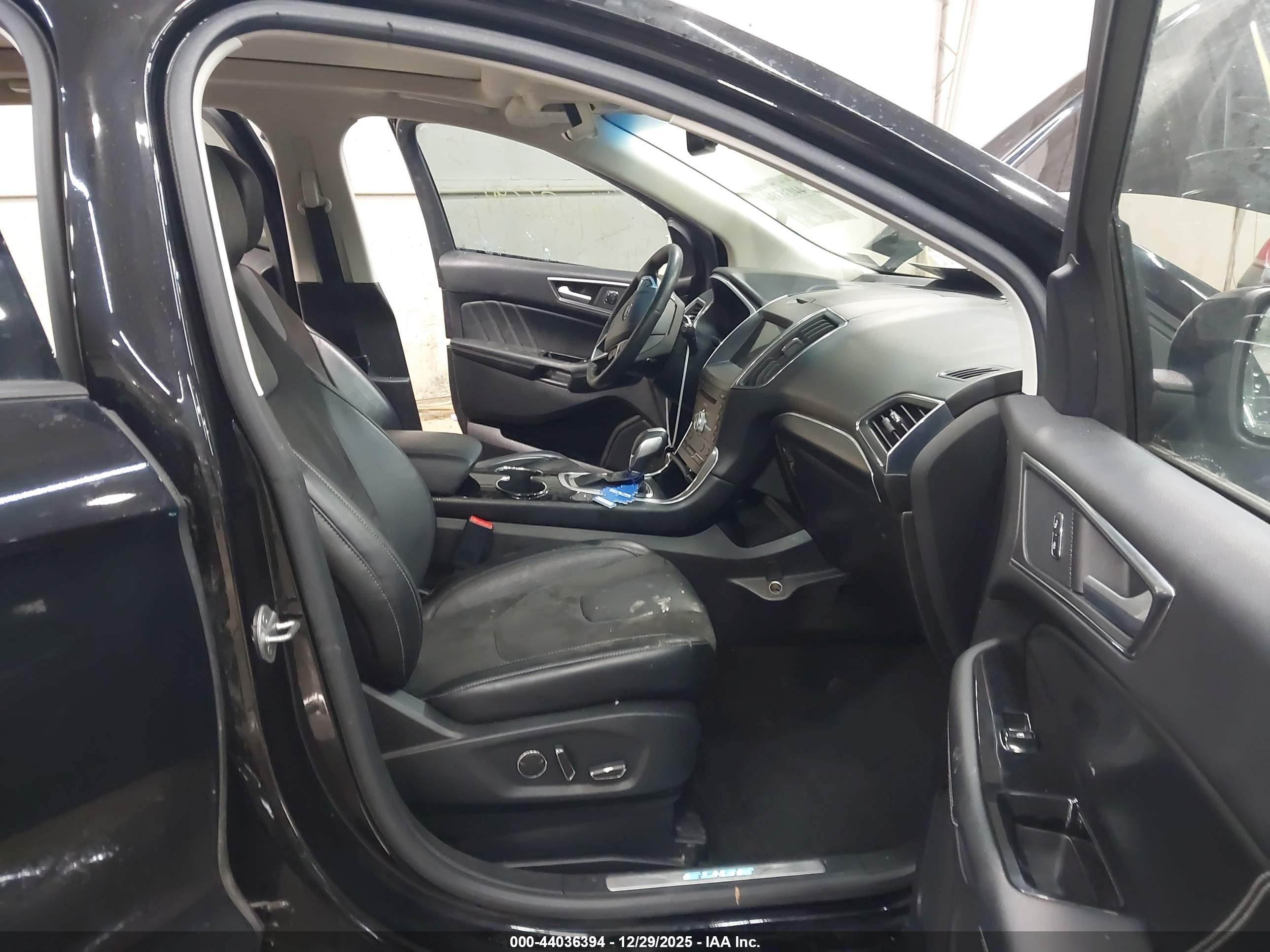 FORD EDGE image 5