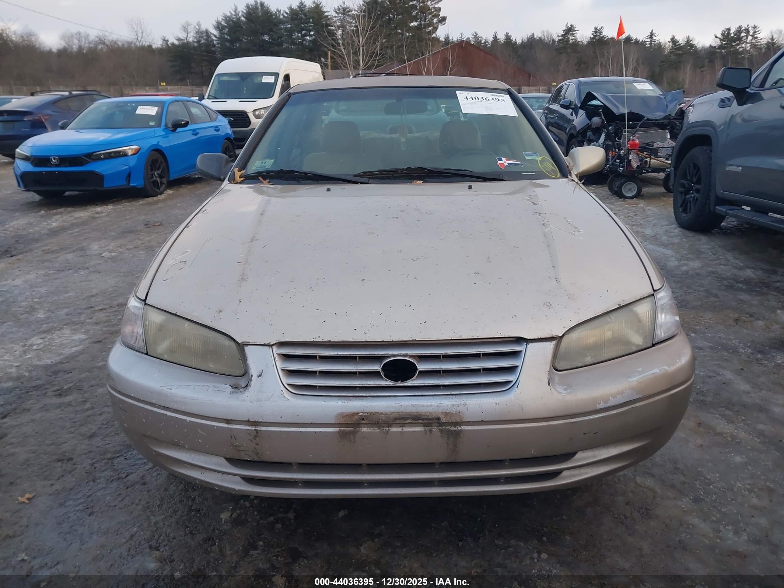 TOYOTA CAMRY image 6