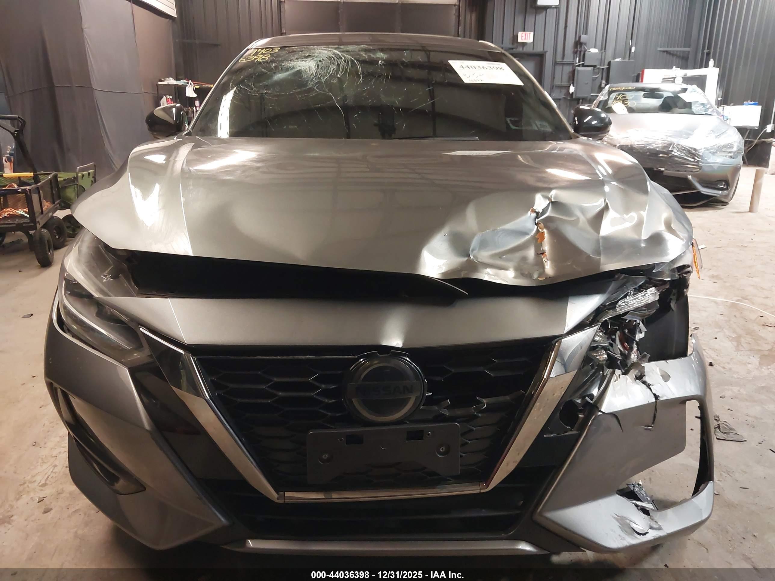 NISSAN SENTRA image 6