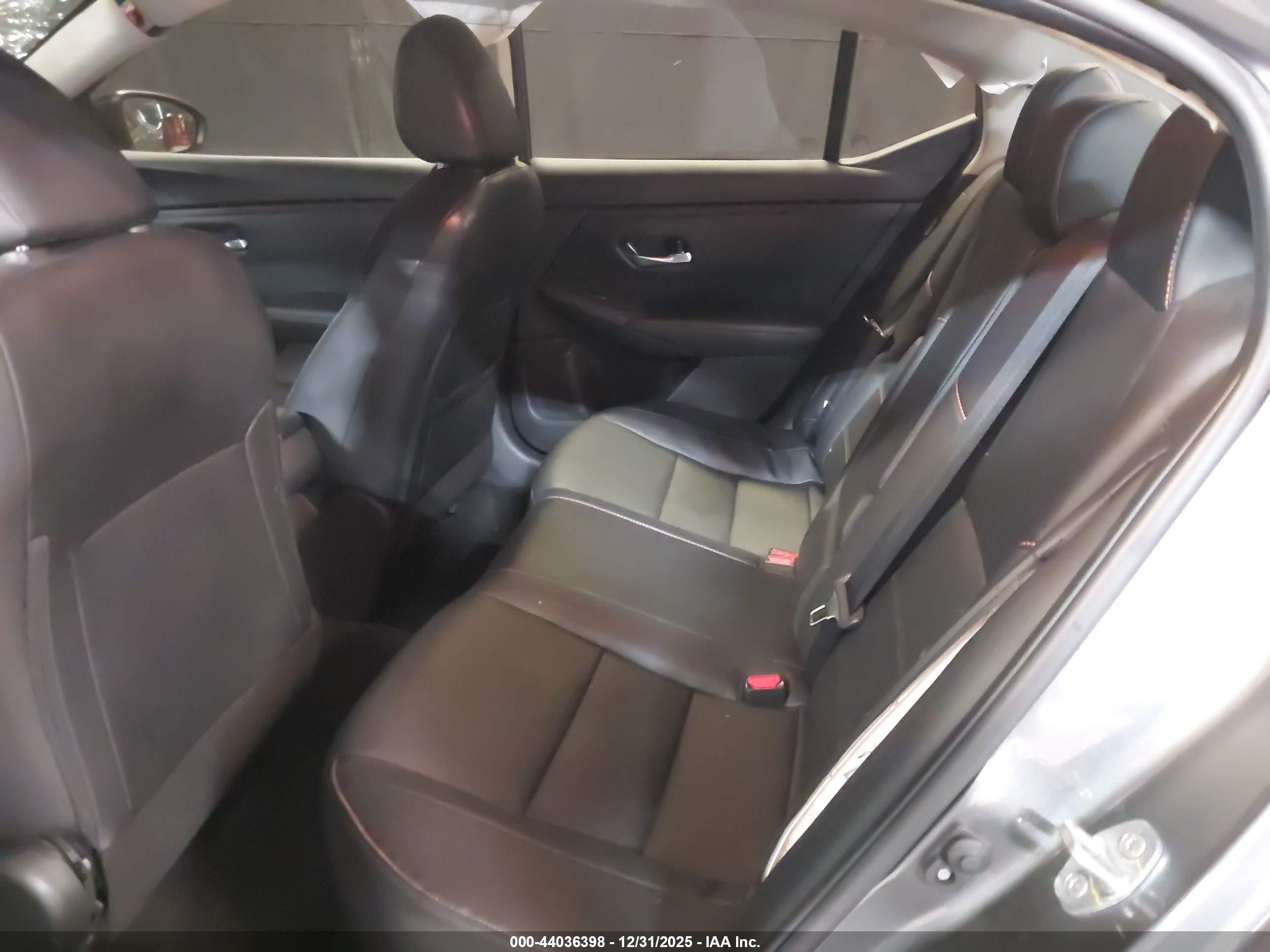 NISSAN SENTRA image 8