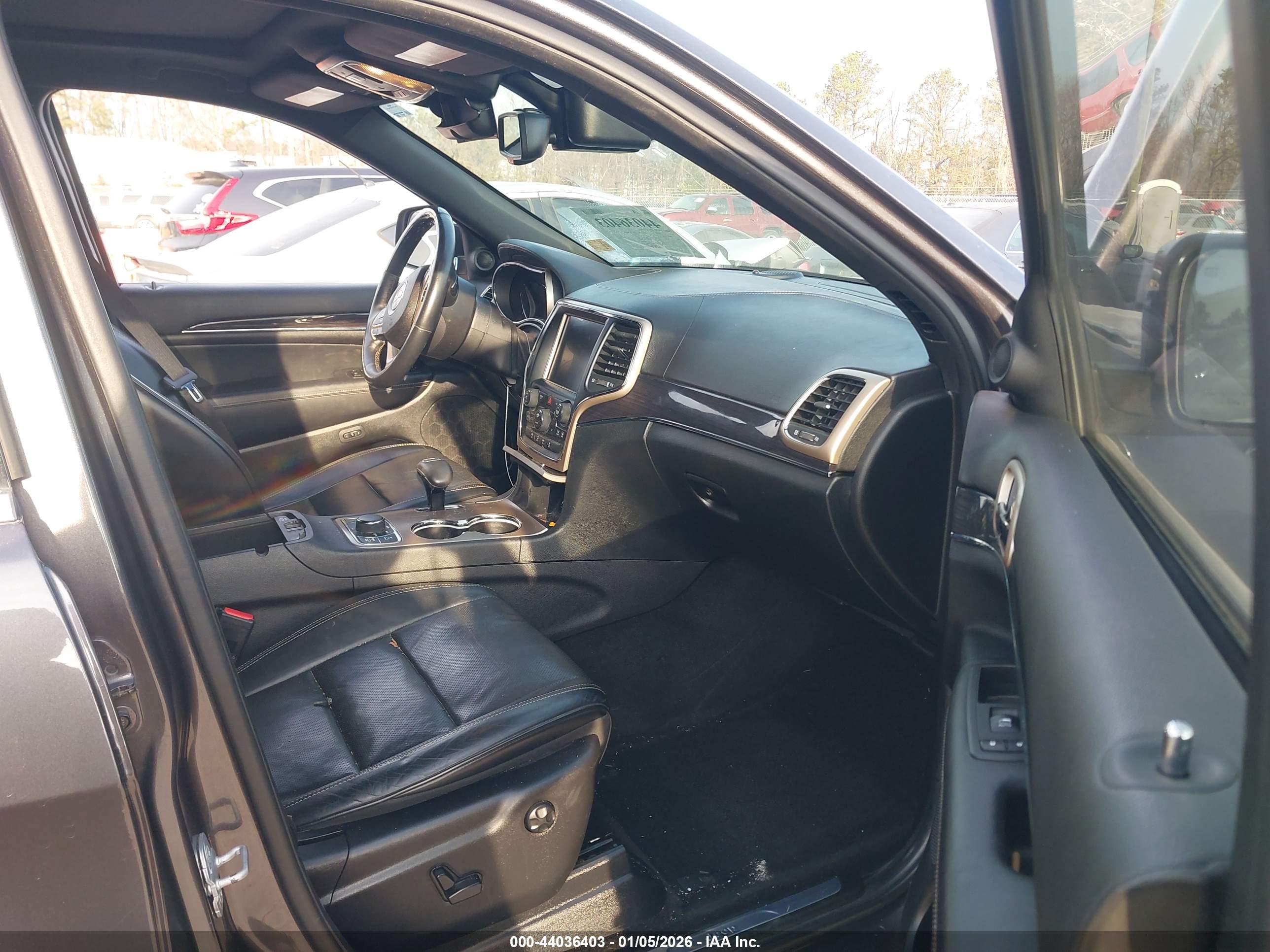 JEEP GRAND image 5
