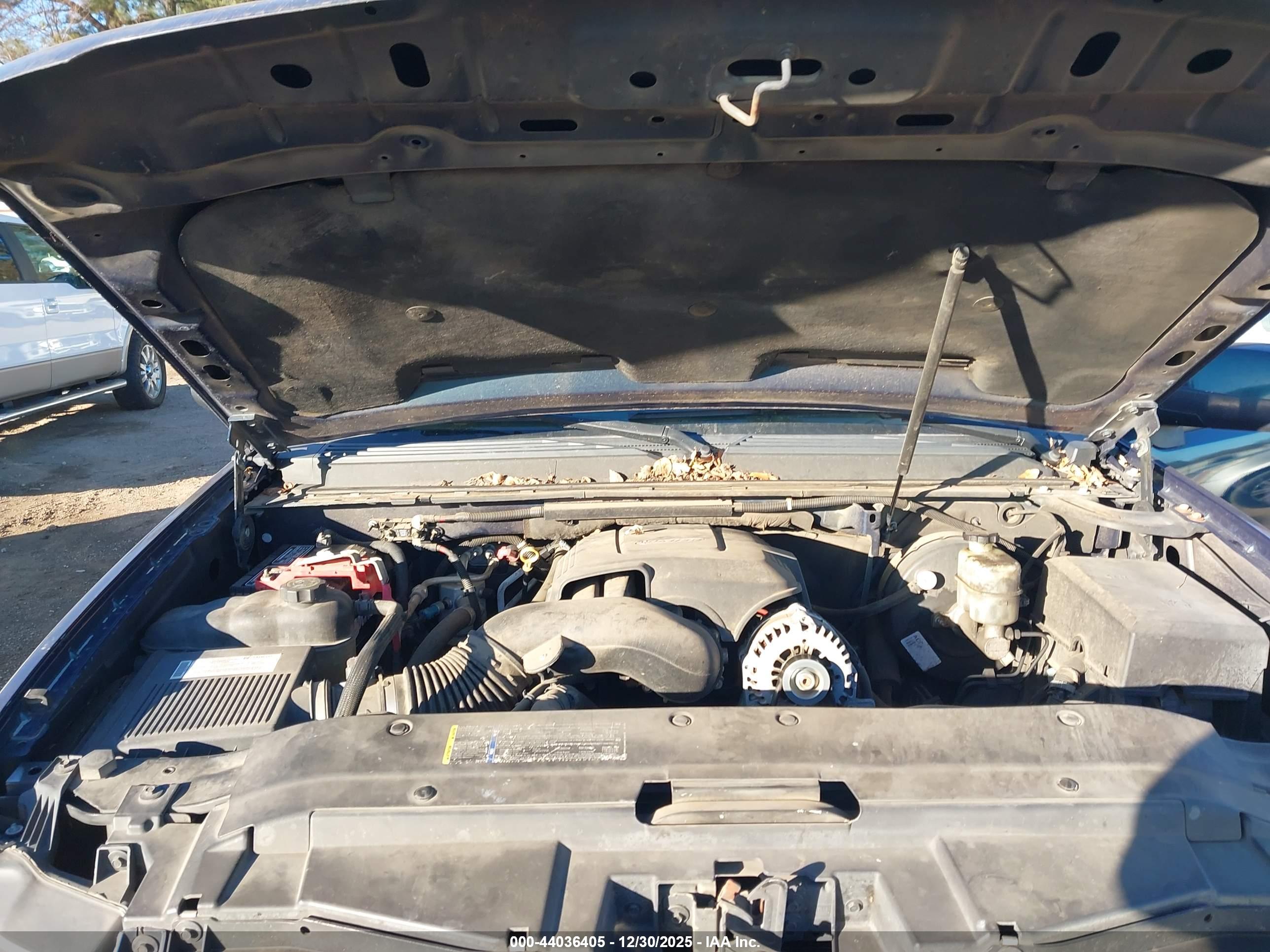 CHEVROLET TAHOE image 10