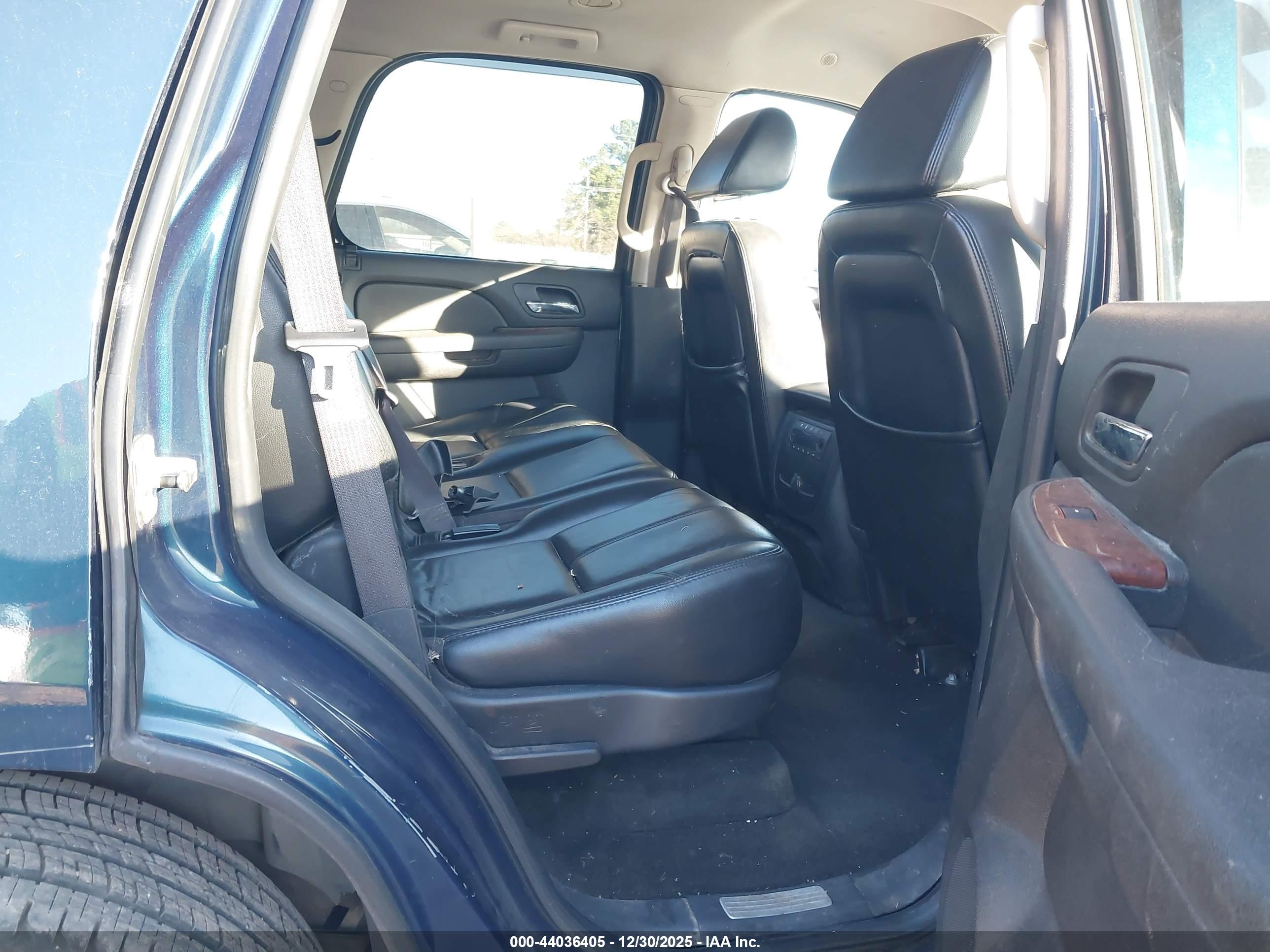 CHEVROLET TAHOE image 8