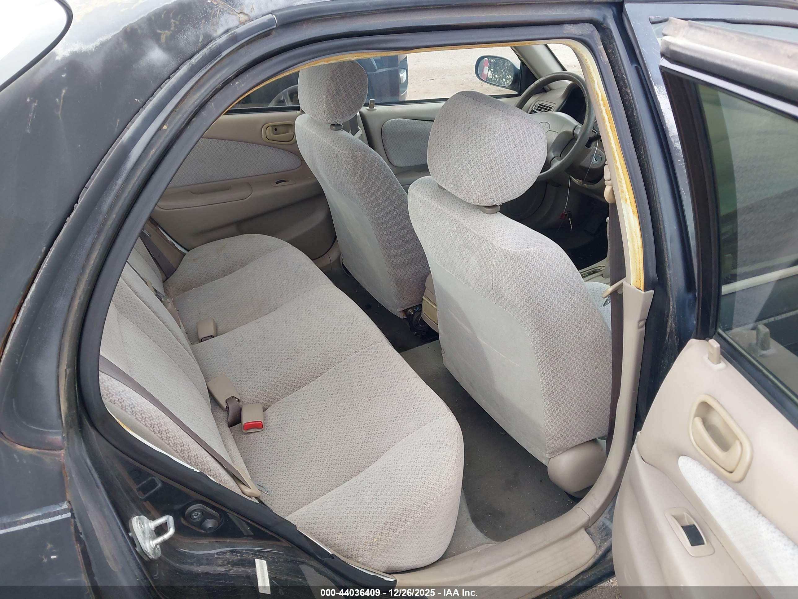 TOYOTA COROLLA image 8