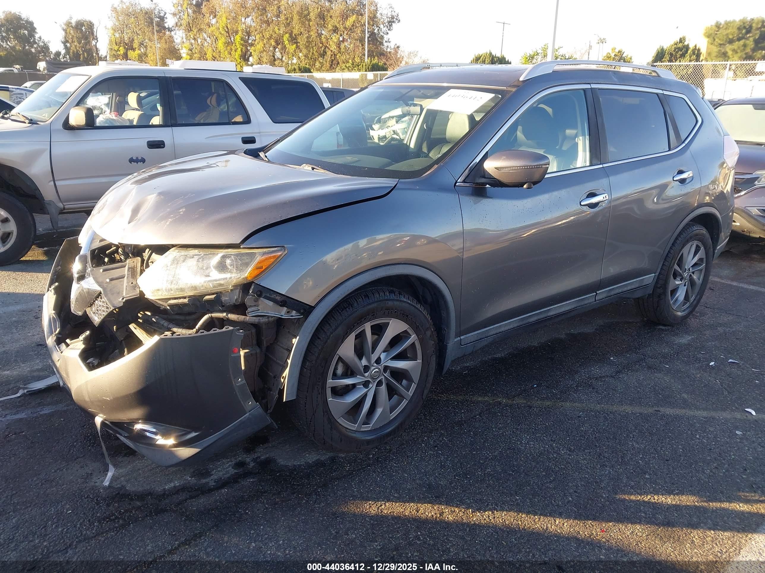 NISSAN ROGUE image 2