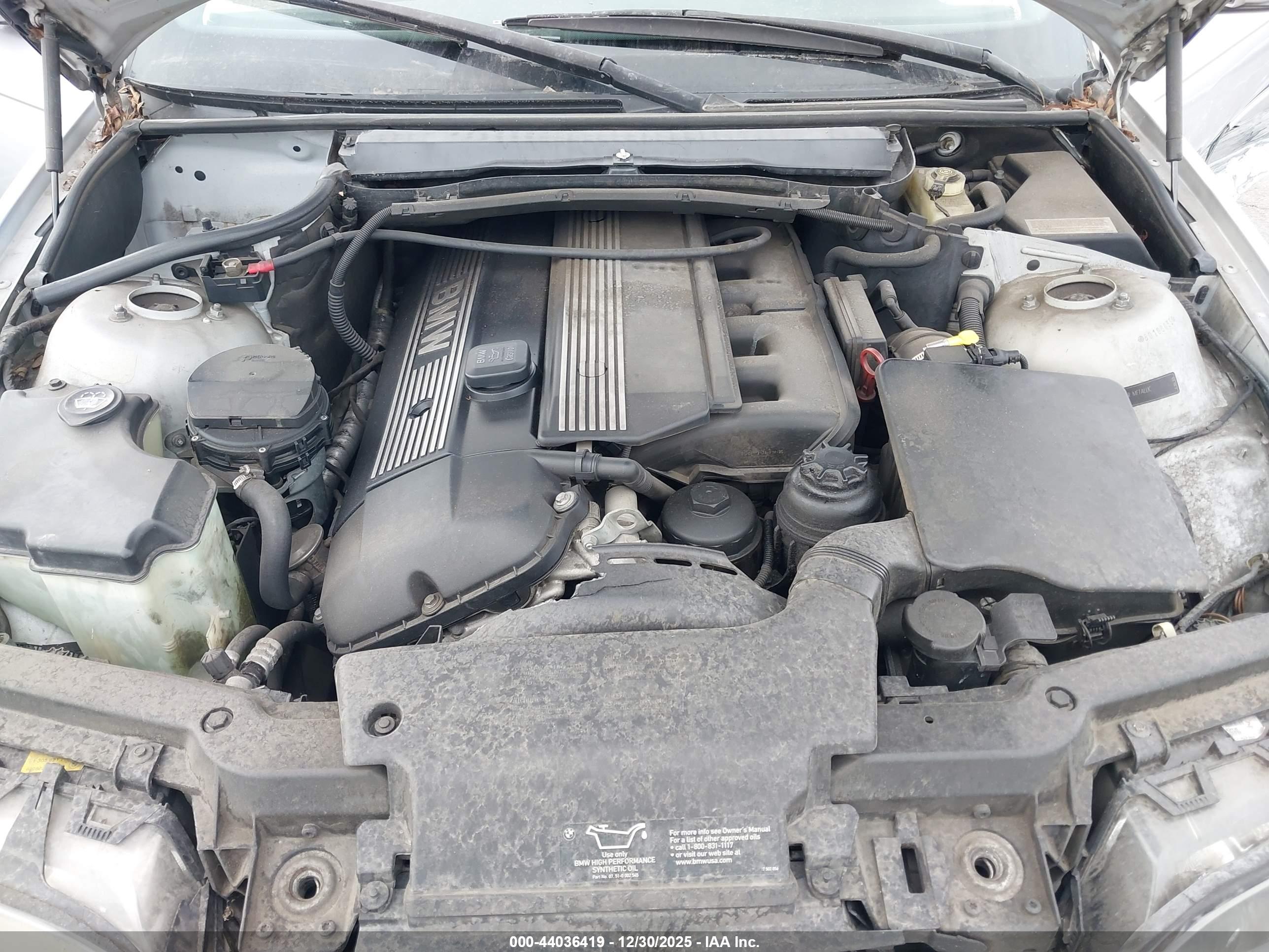 BMW 330CI image 10