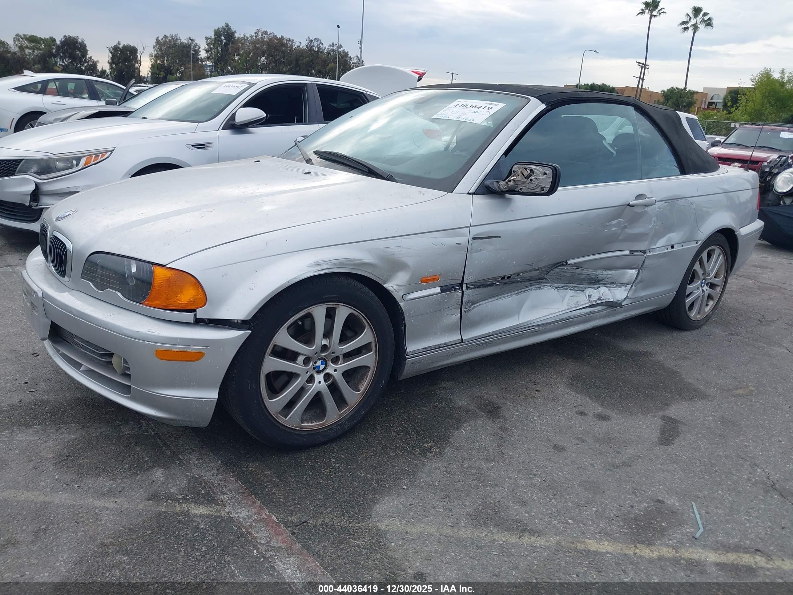 BMW 330CI image 2