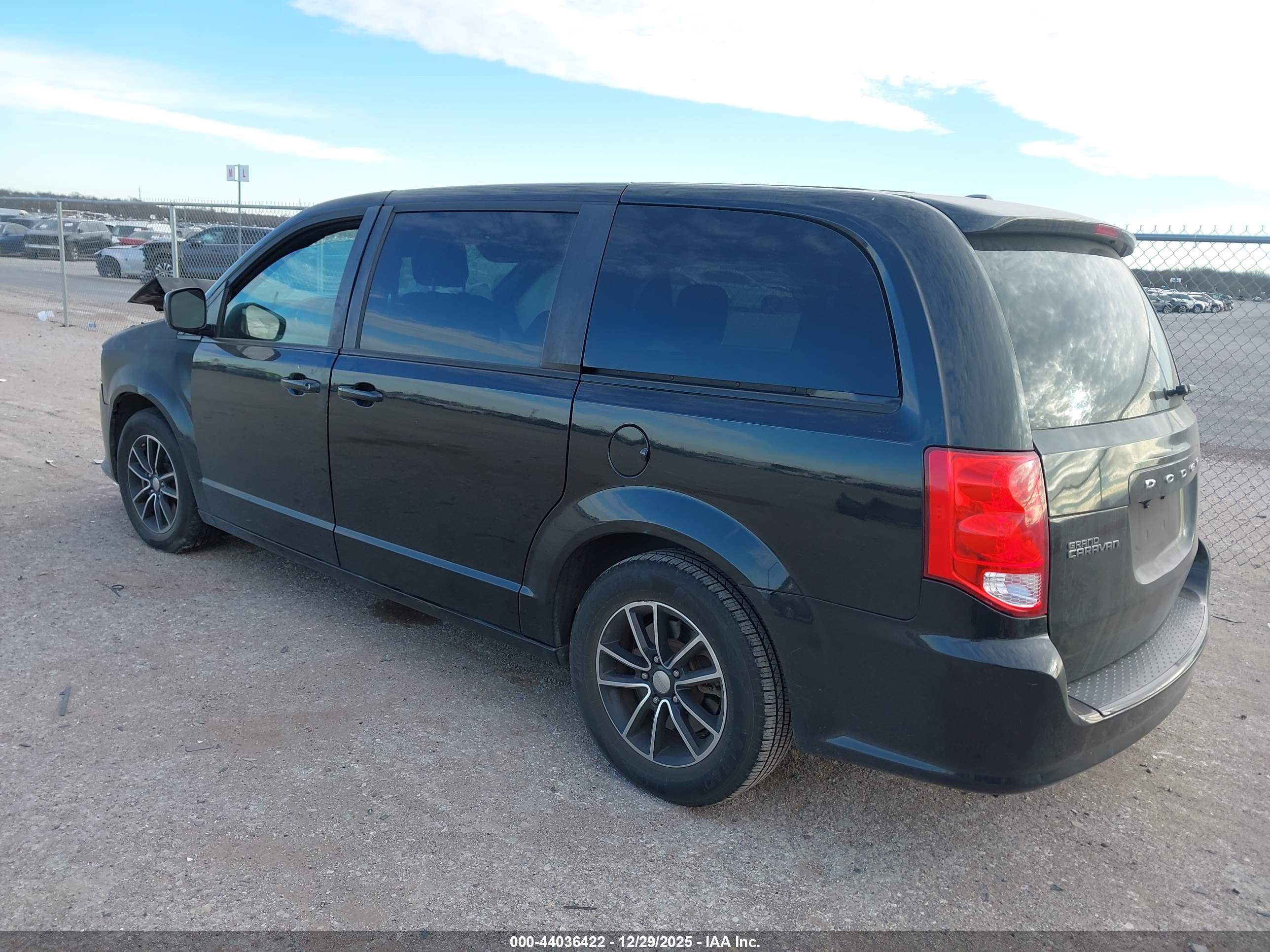 DODGE GRAND image 3