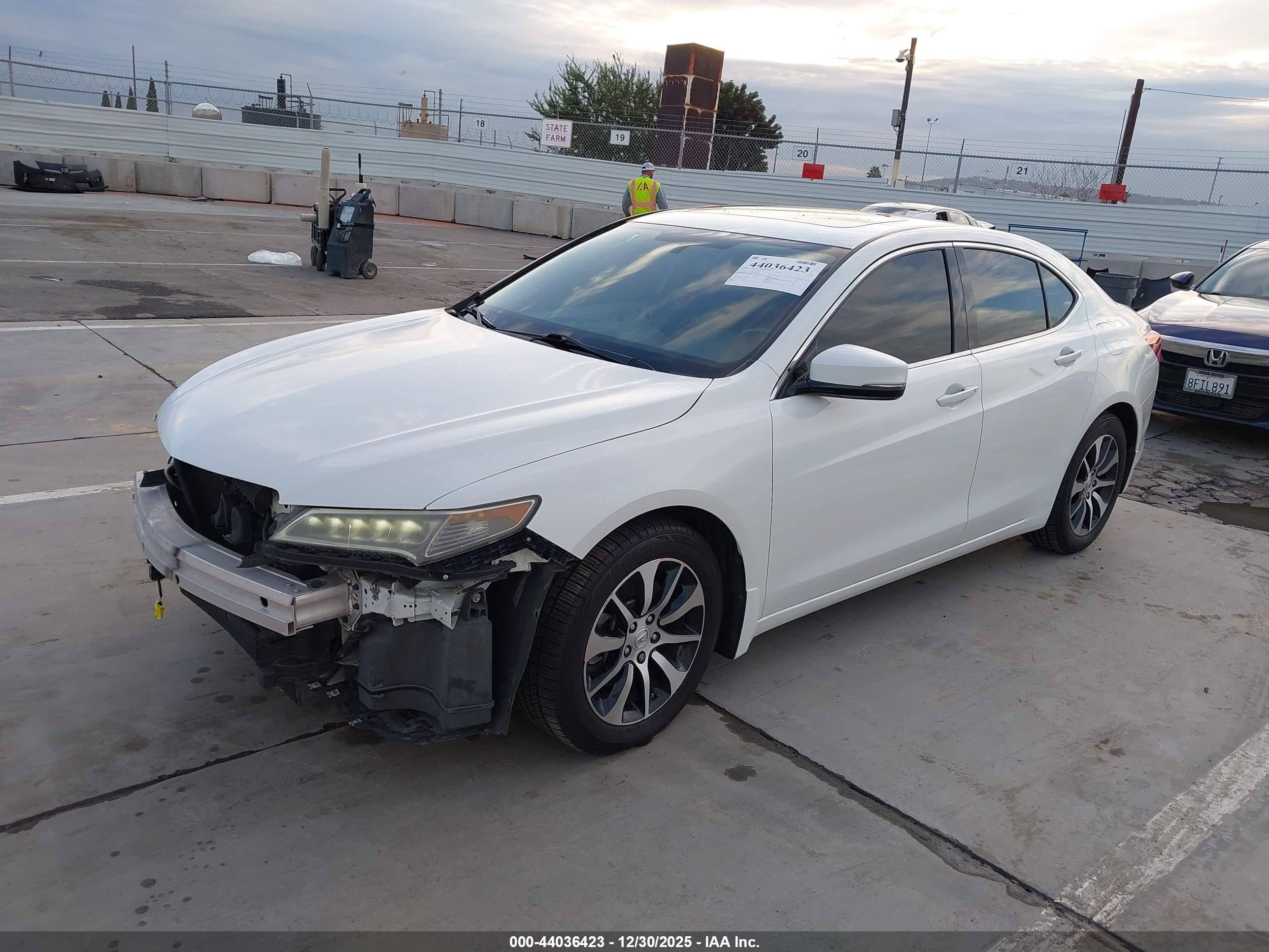 ACURA TLX image 2