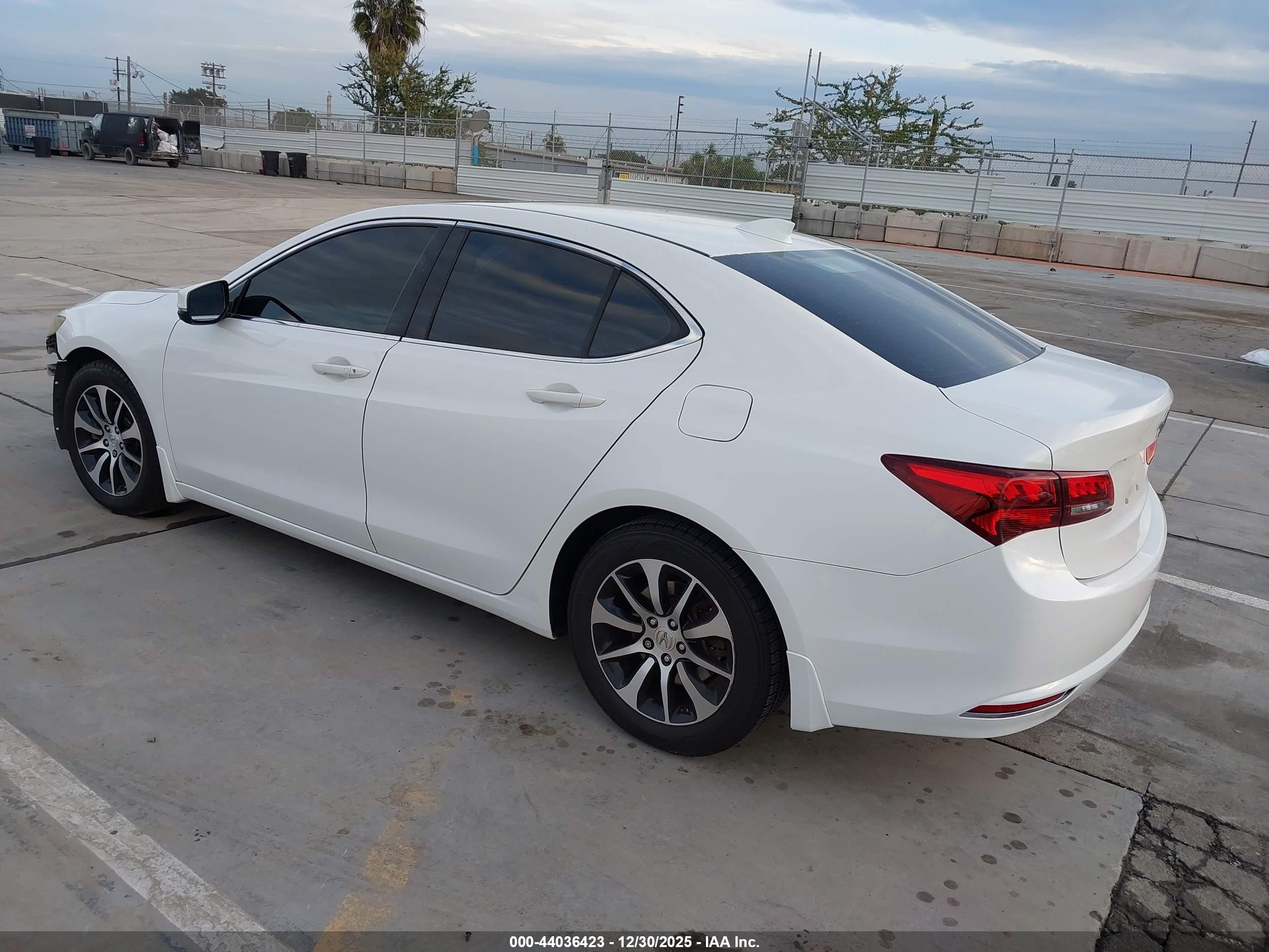 ACURA TLX image 3