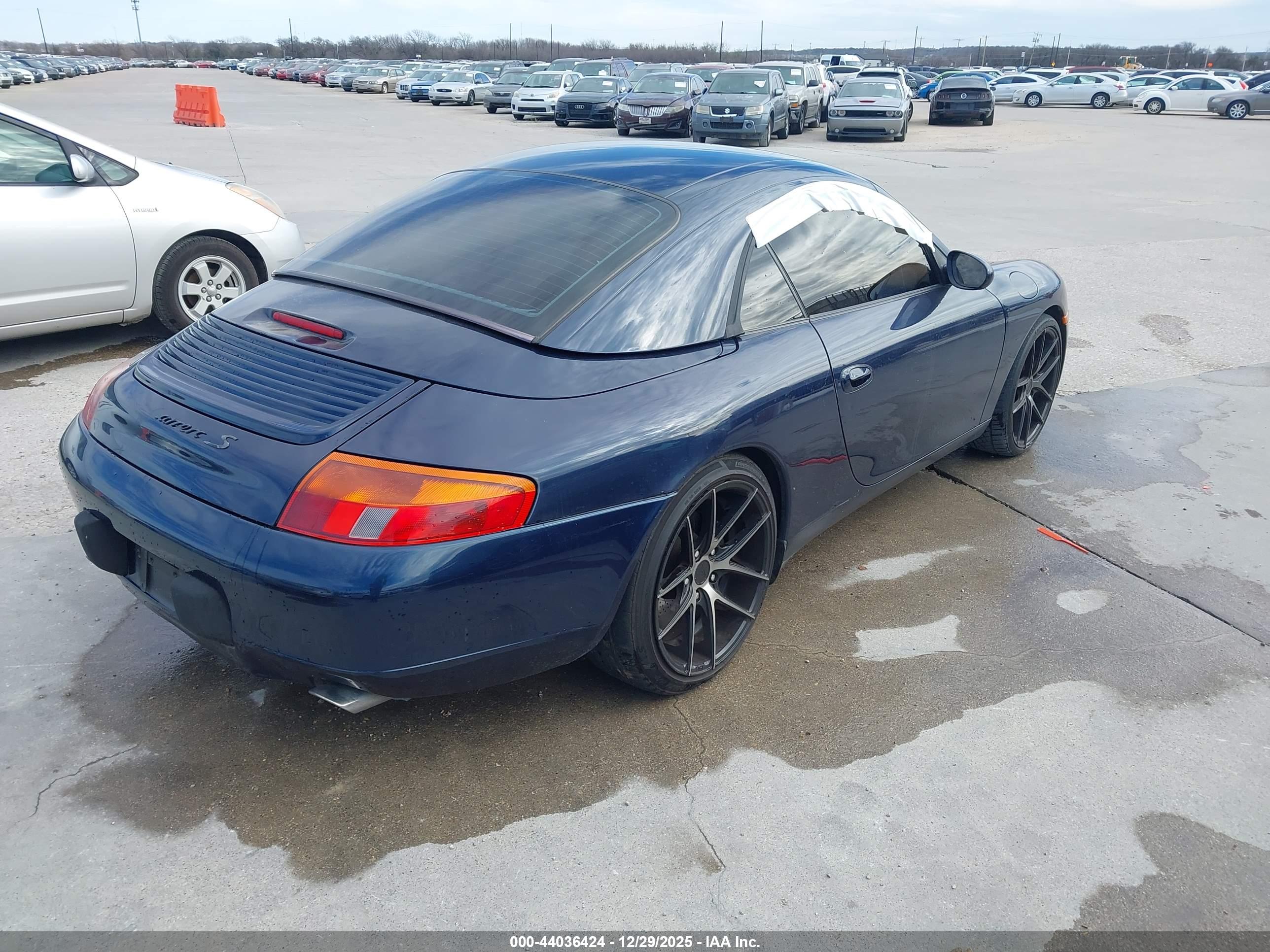 PORSCHE 911 image 4