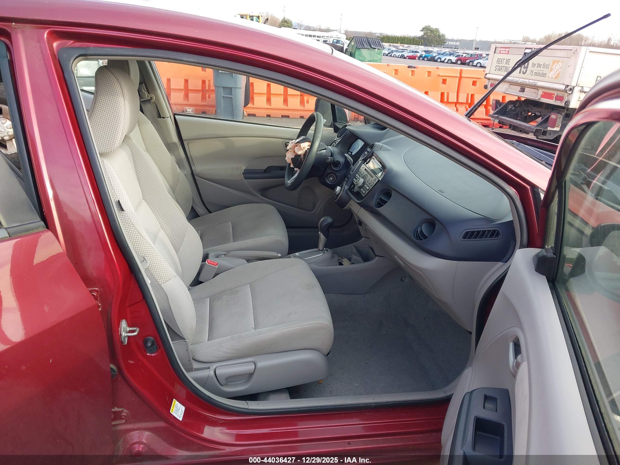 HONDA INSIGHT image 5