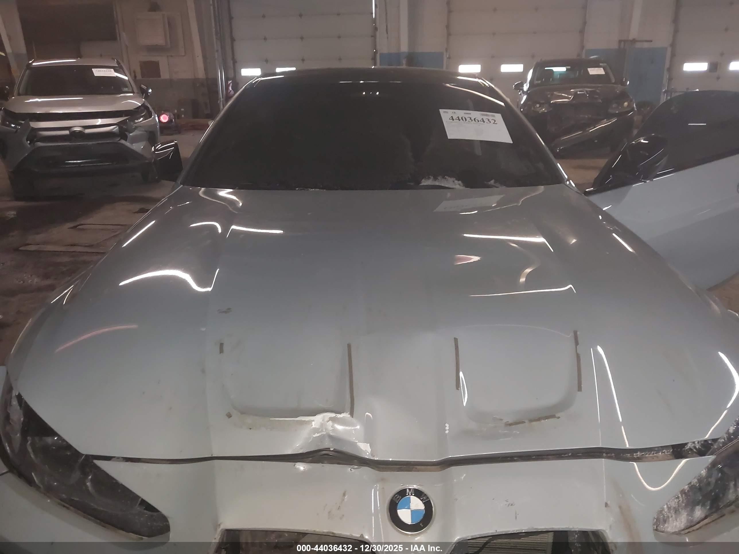BMW M4 image 10