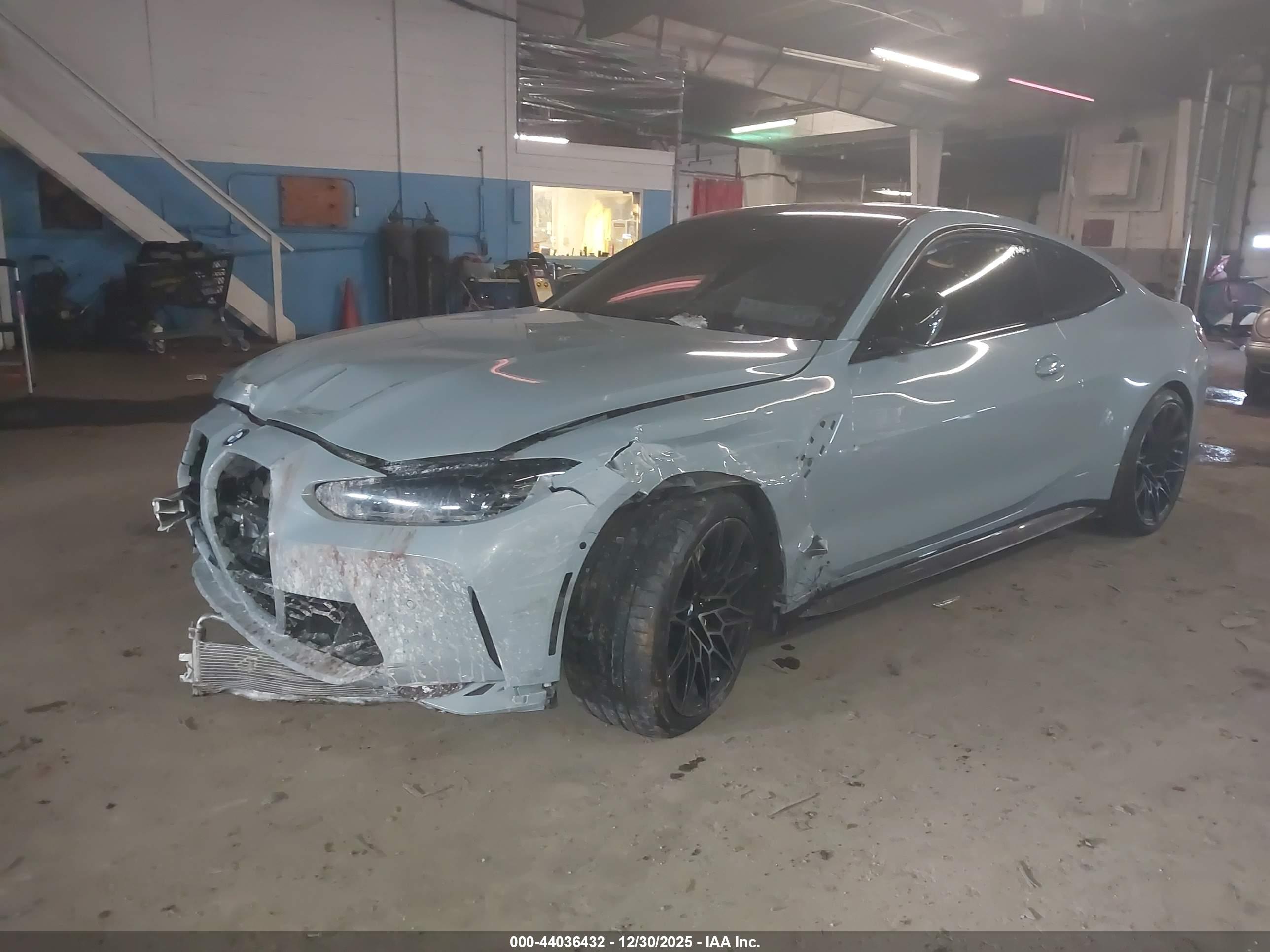 BMW M4 image 2