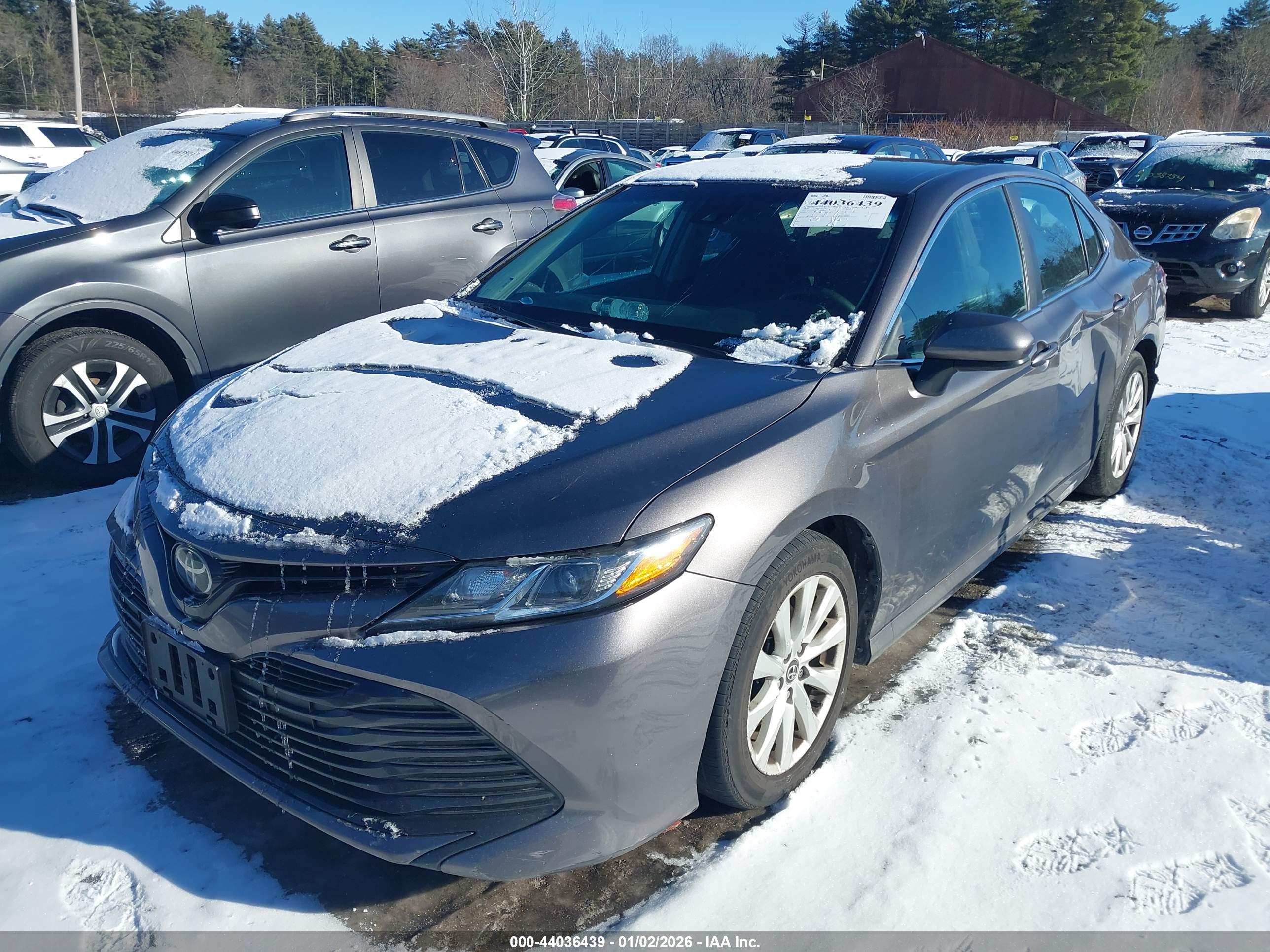 TOYOTA CAMRY image 2