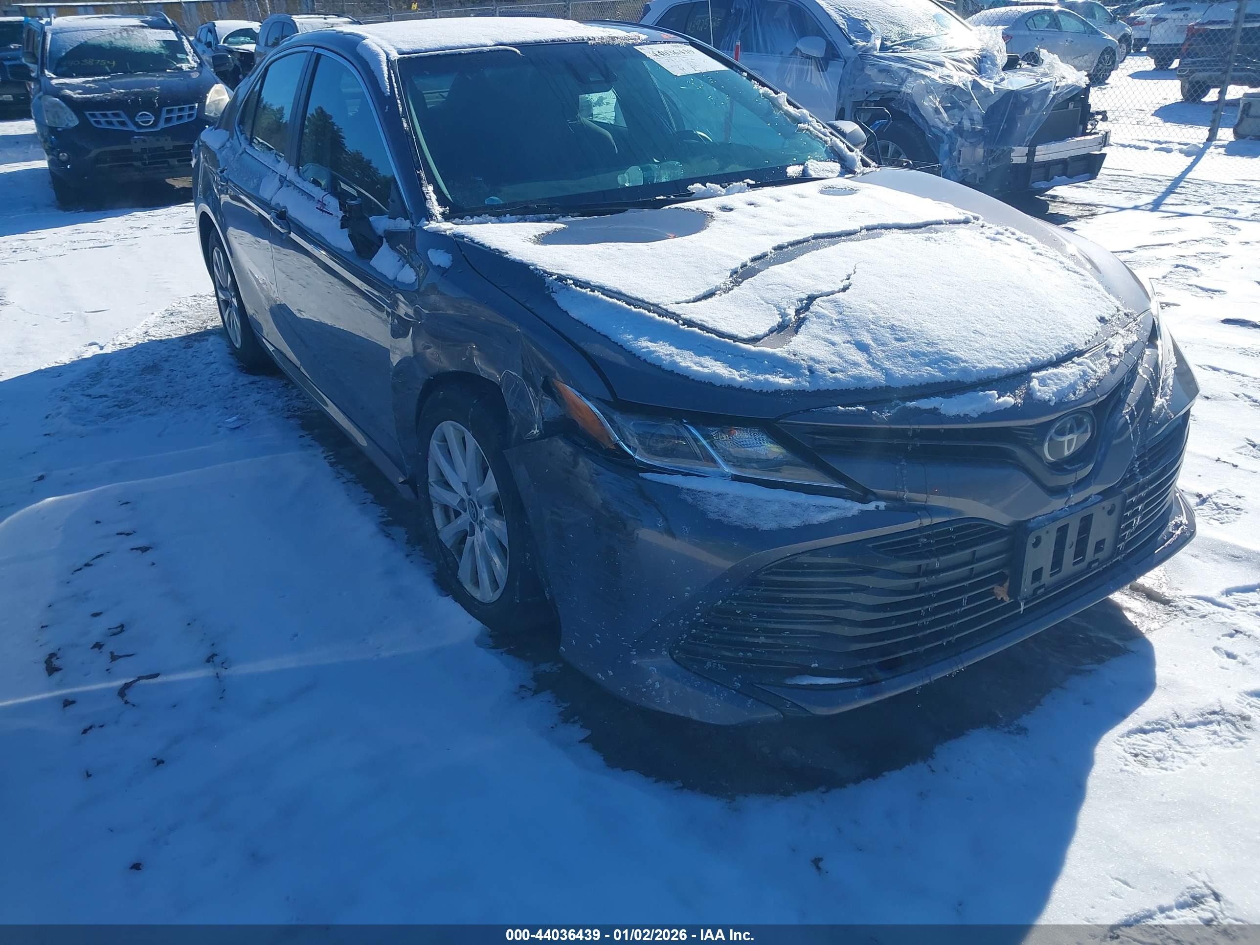 TOYOTA CAMRY image 6