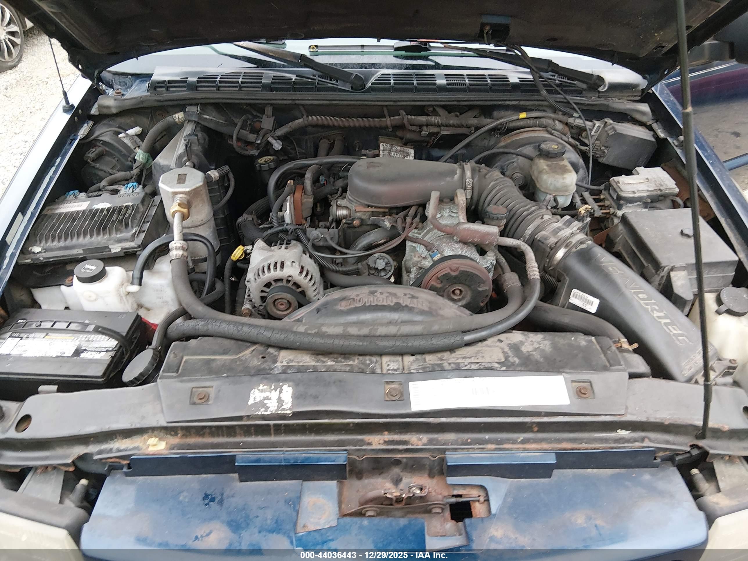 GMC SONOMA image 10