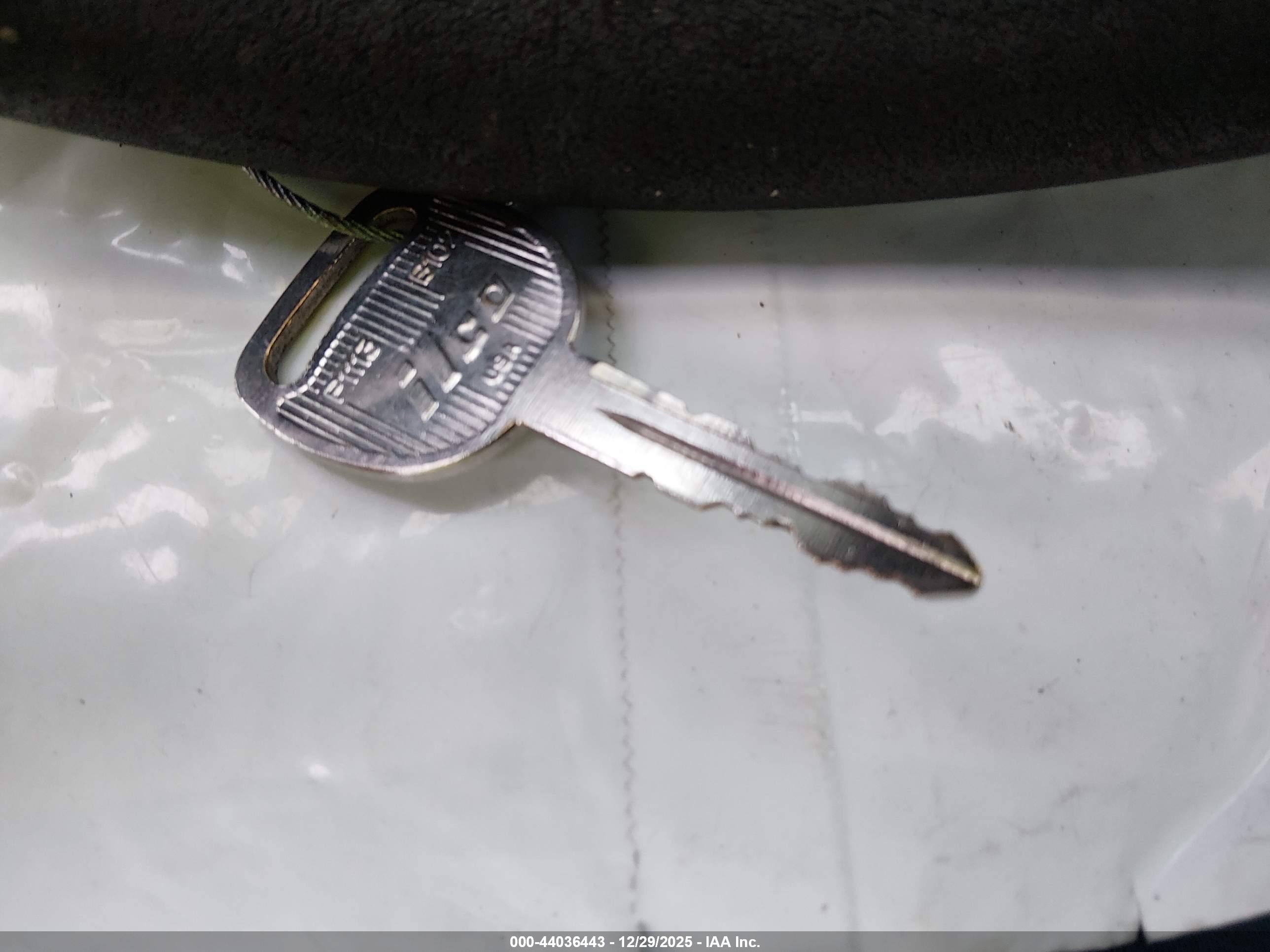 GMC SONOMA image 11