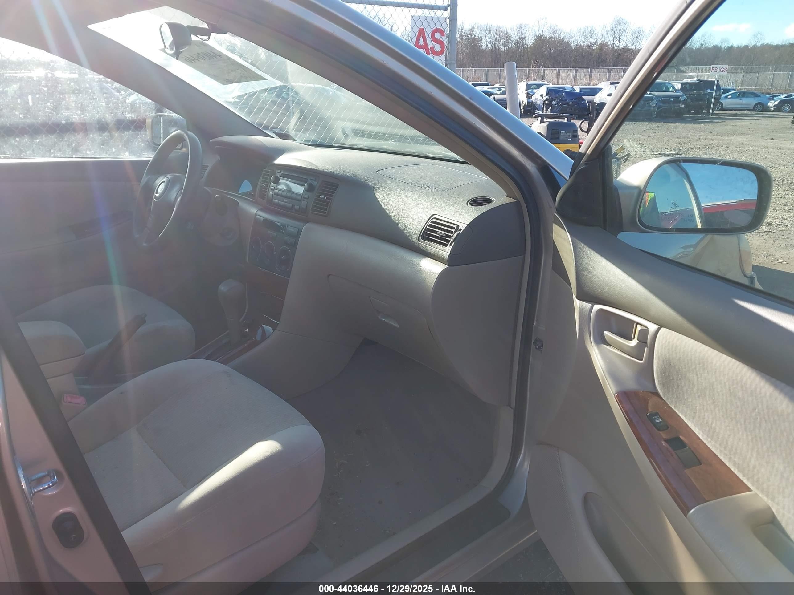 TOYOTA COROLLA image 5