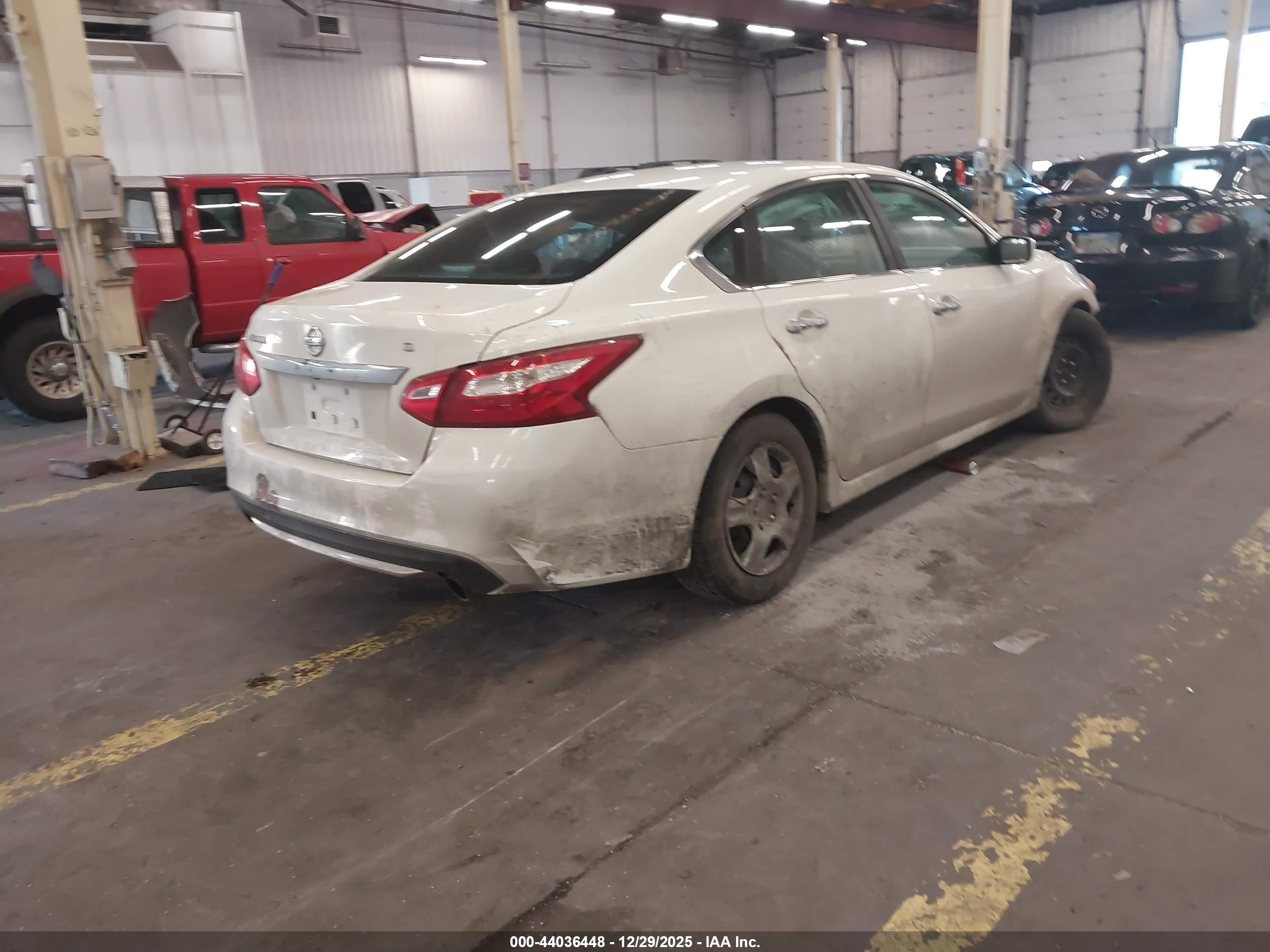 NISSAN ALTIMA image 4