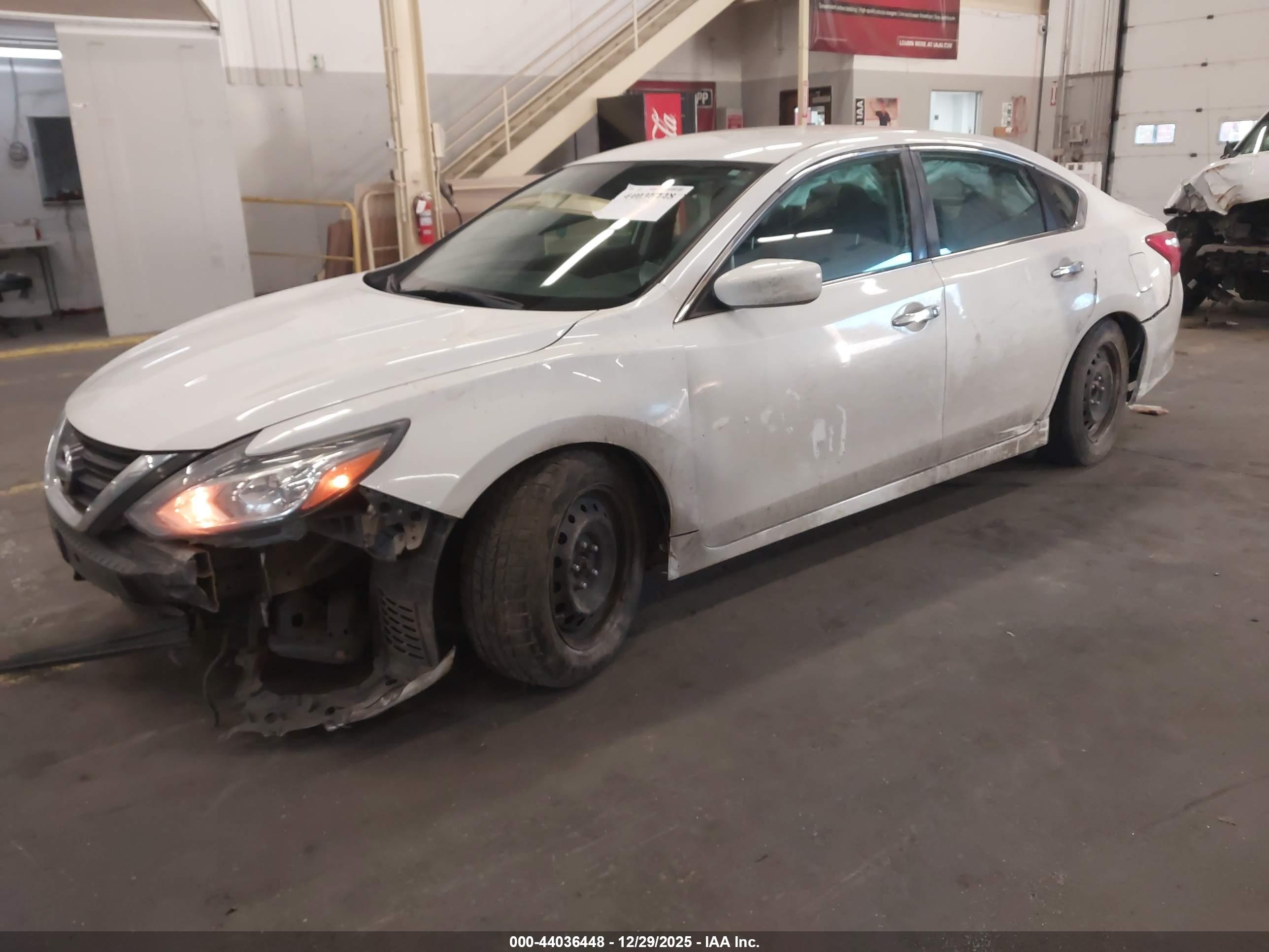 NISSAN ALTIMA image 6