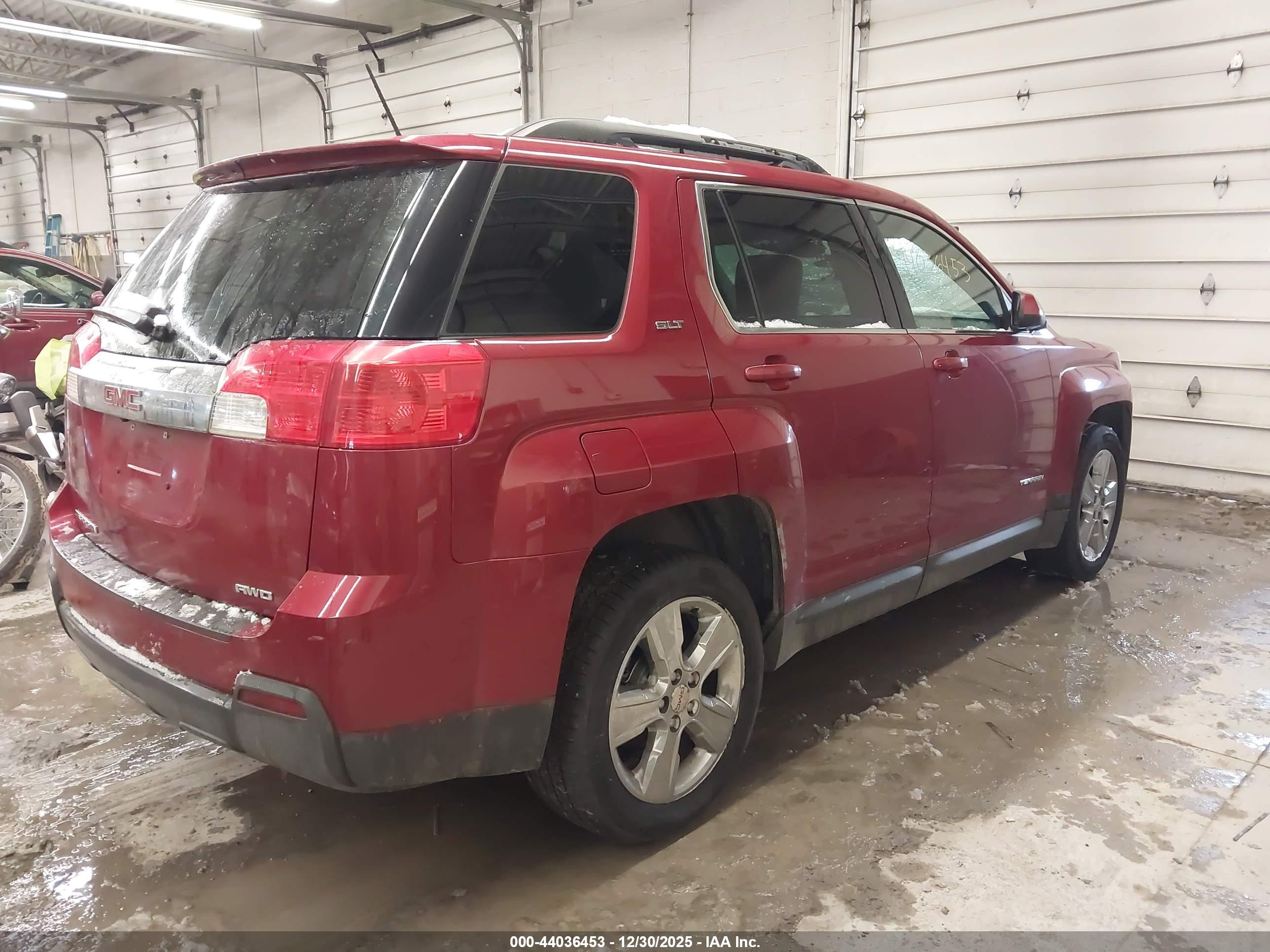 GMC TERRAIN image 4