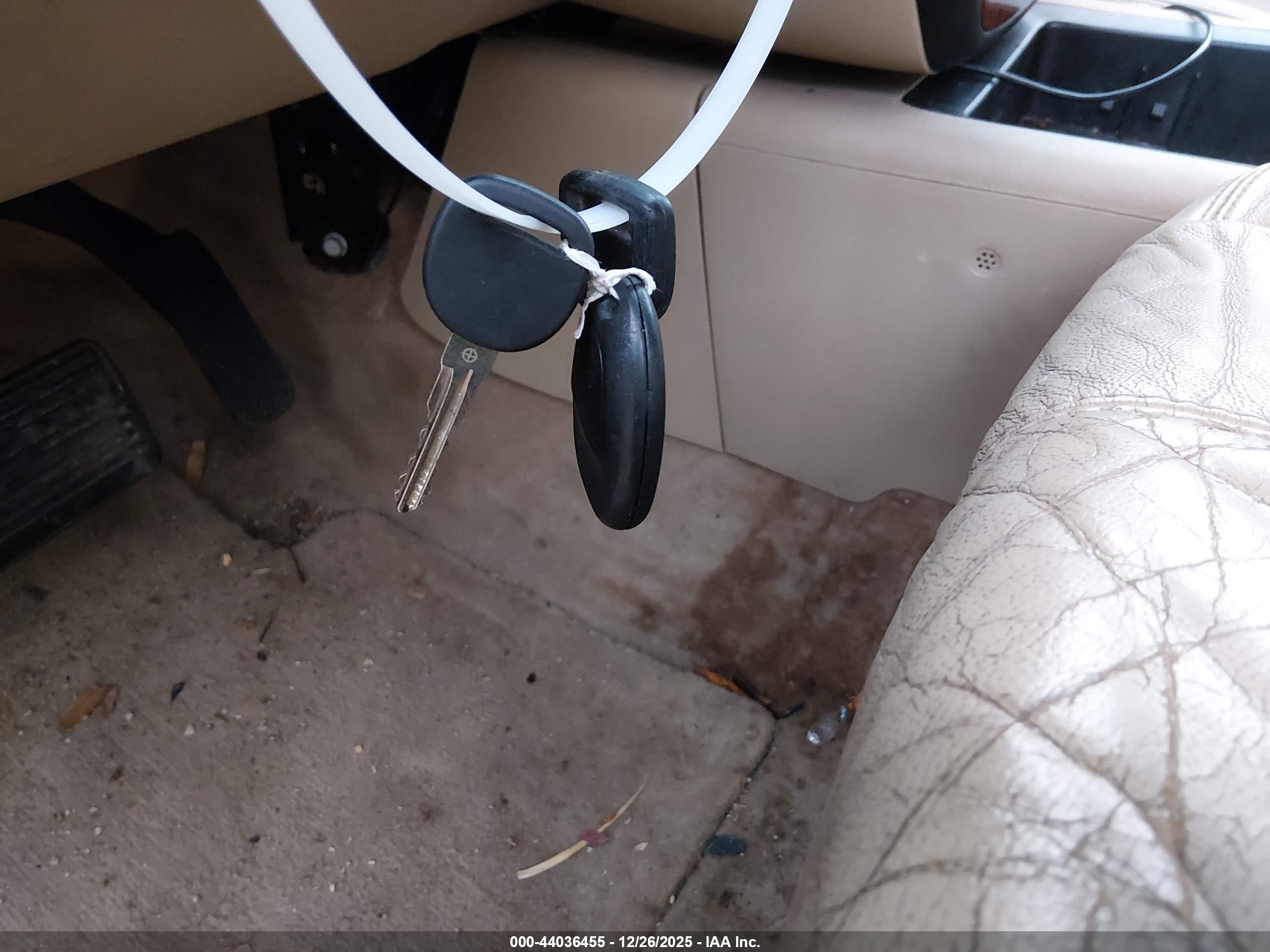 CHEVROLET AVALANCHE image 11