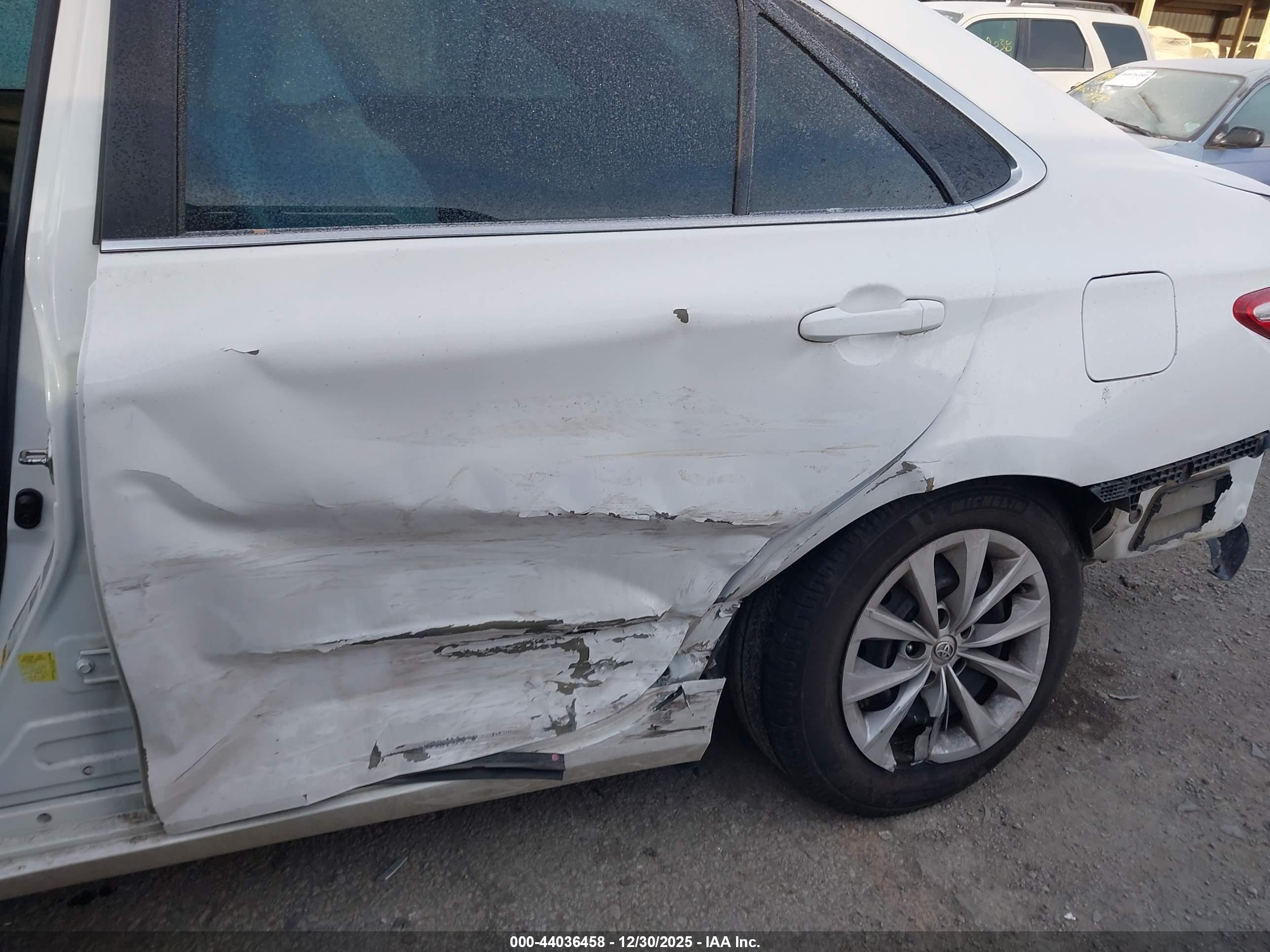 TOYOTA CAMRY image 6