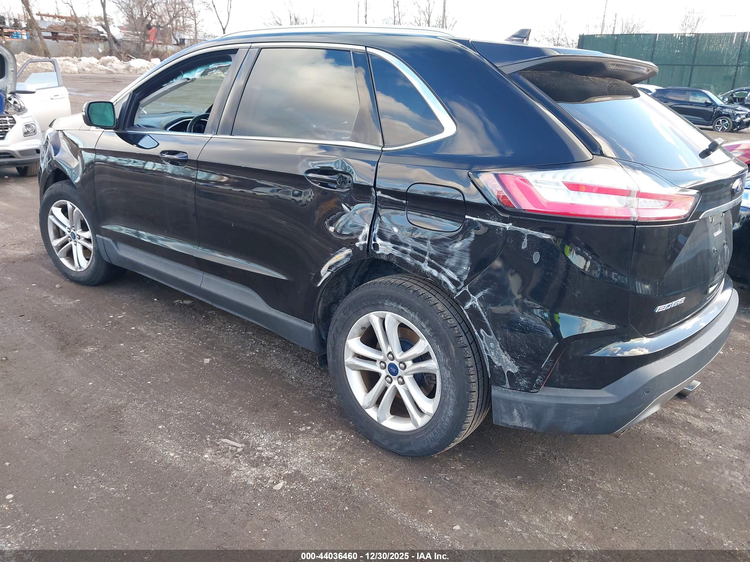 FORD EDGE image 3