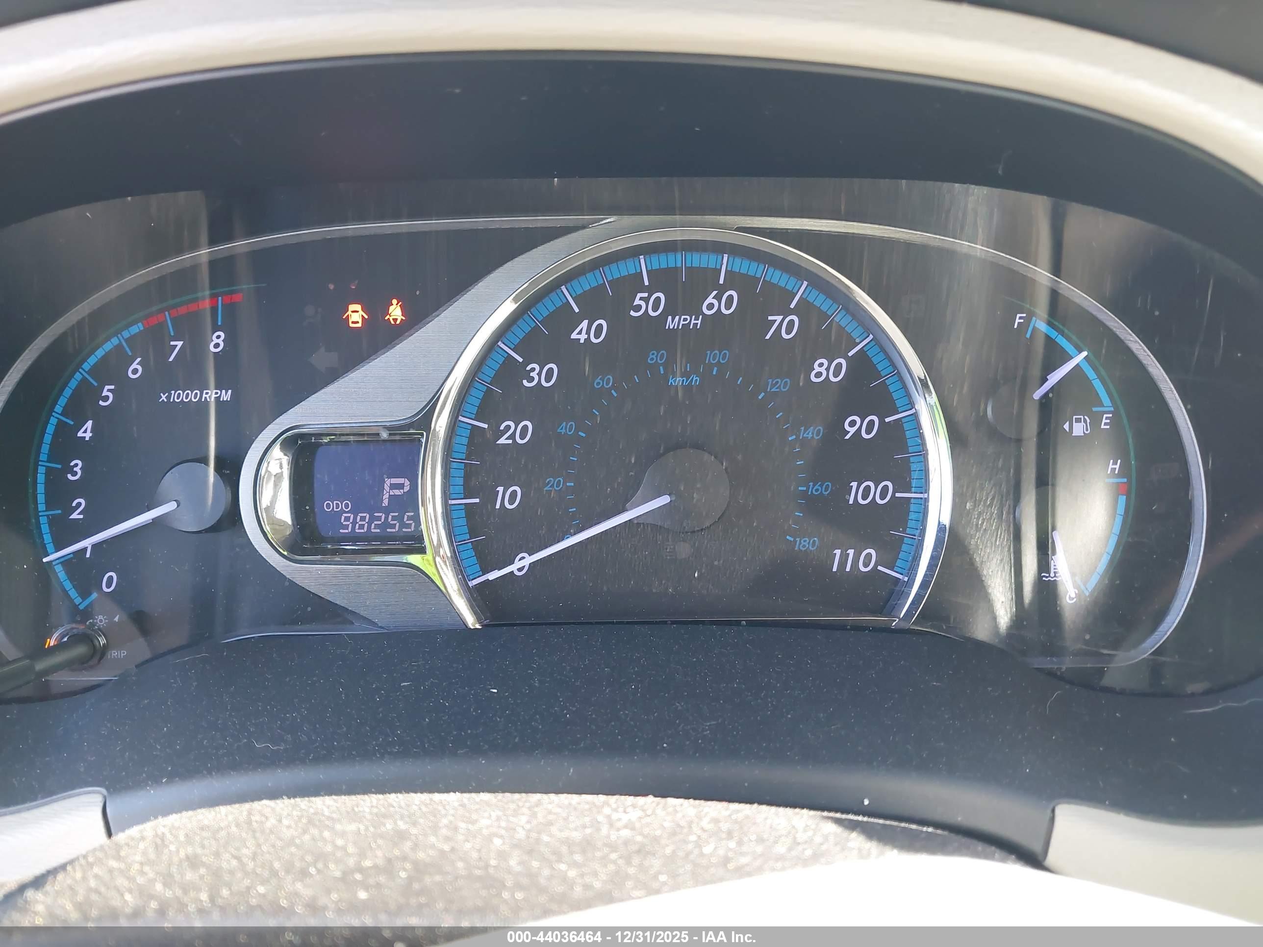 TOYOTA SIENNA image 7