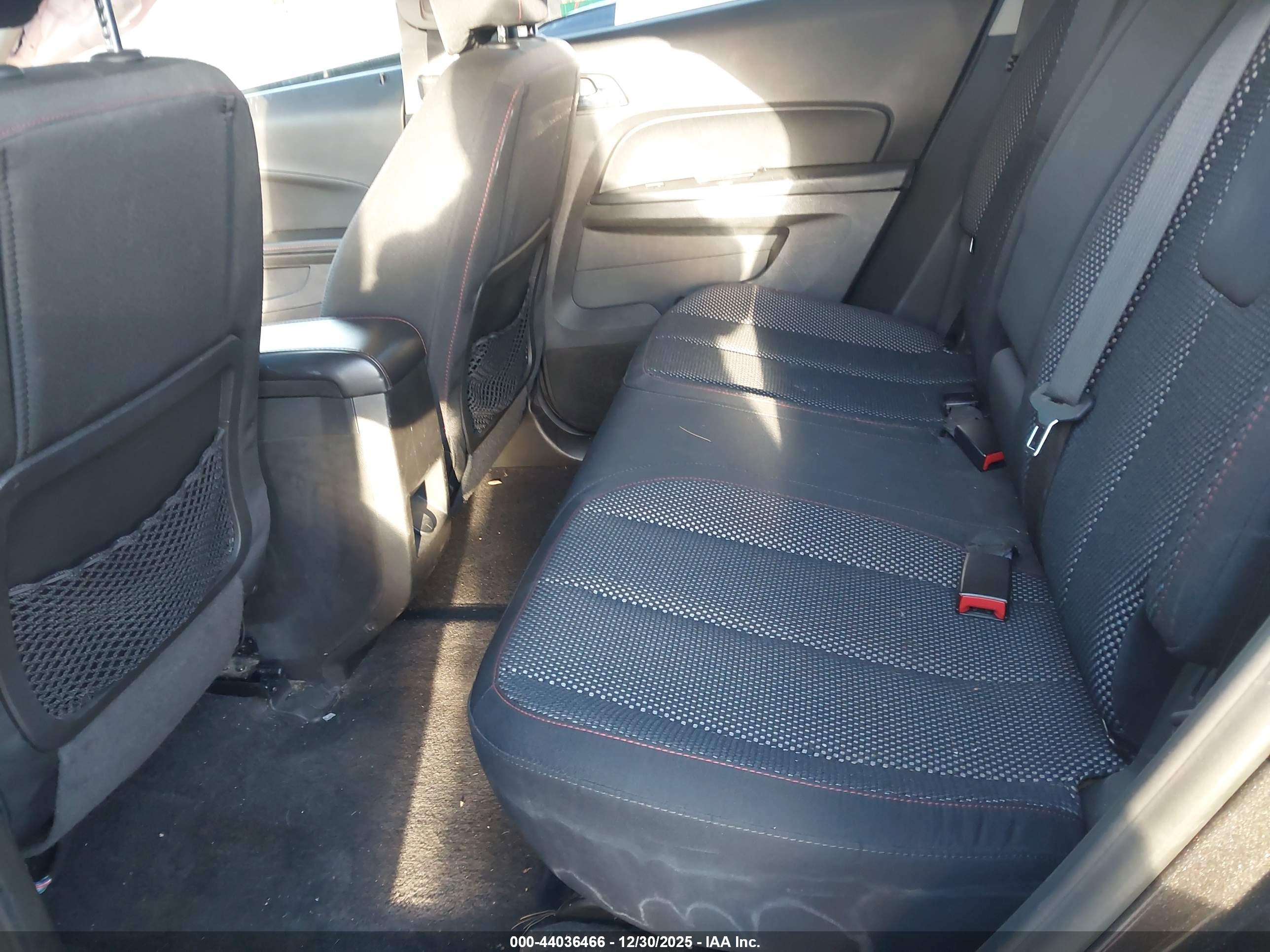 CHEVROLET EQUINOX image 8