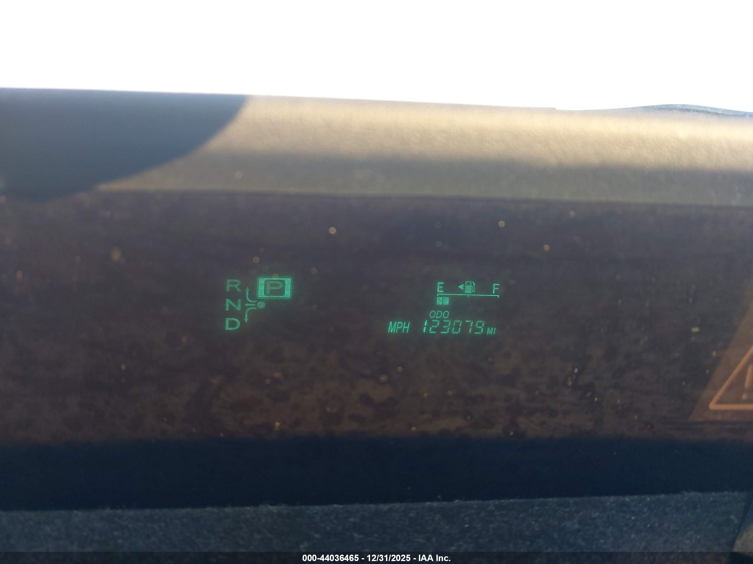 TOYOTA PRIUS image 7