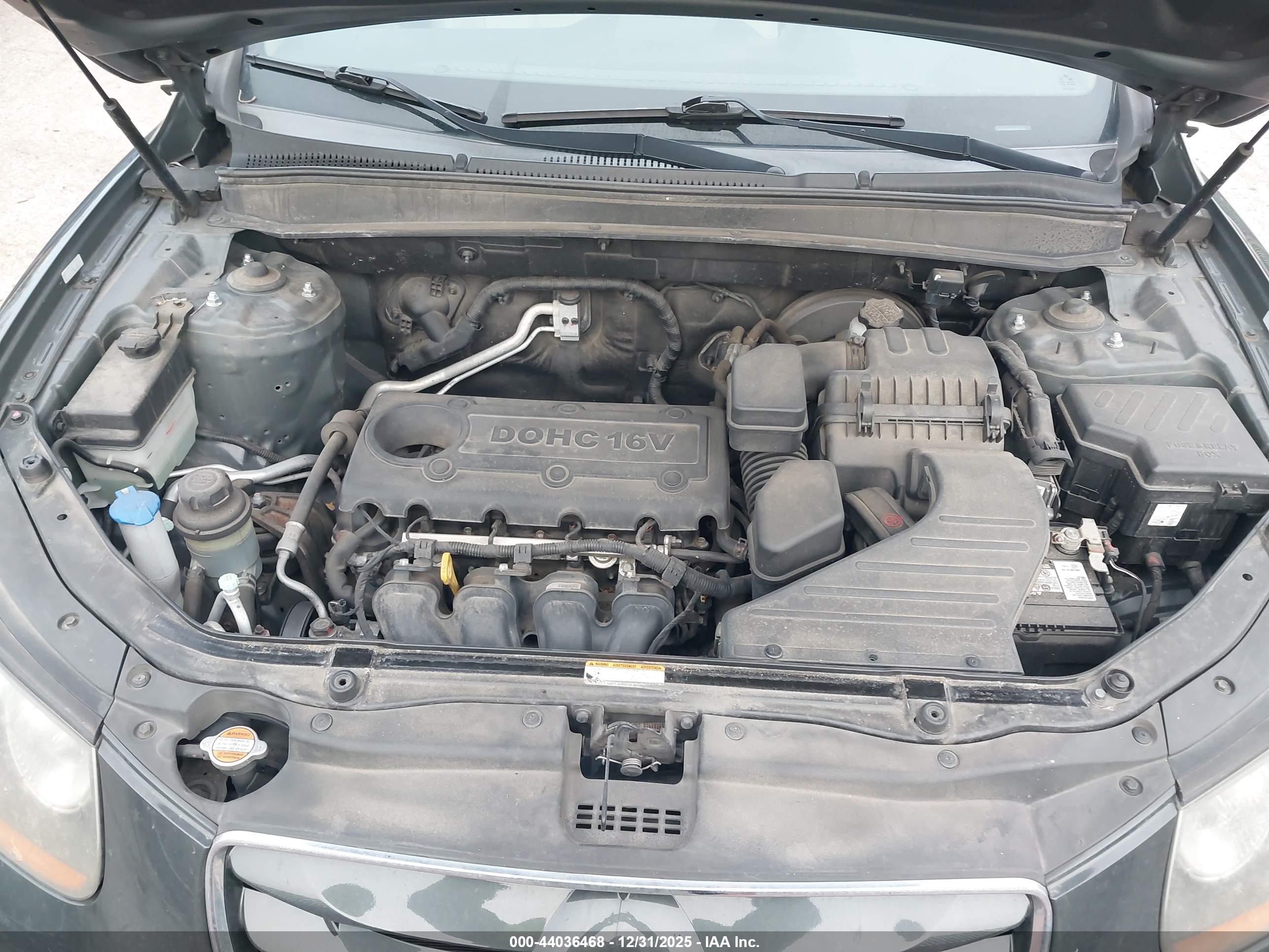 HYUNDAI SANTA image 10