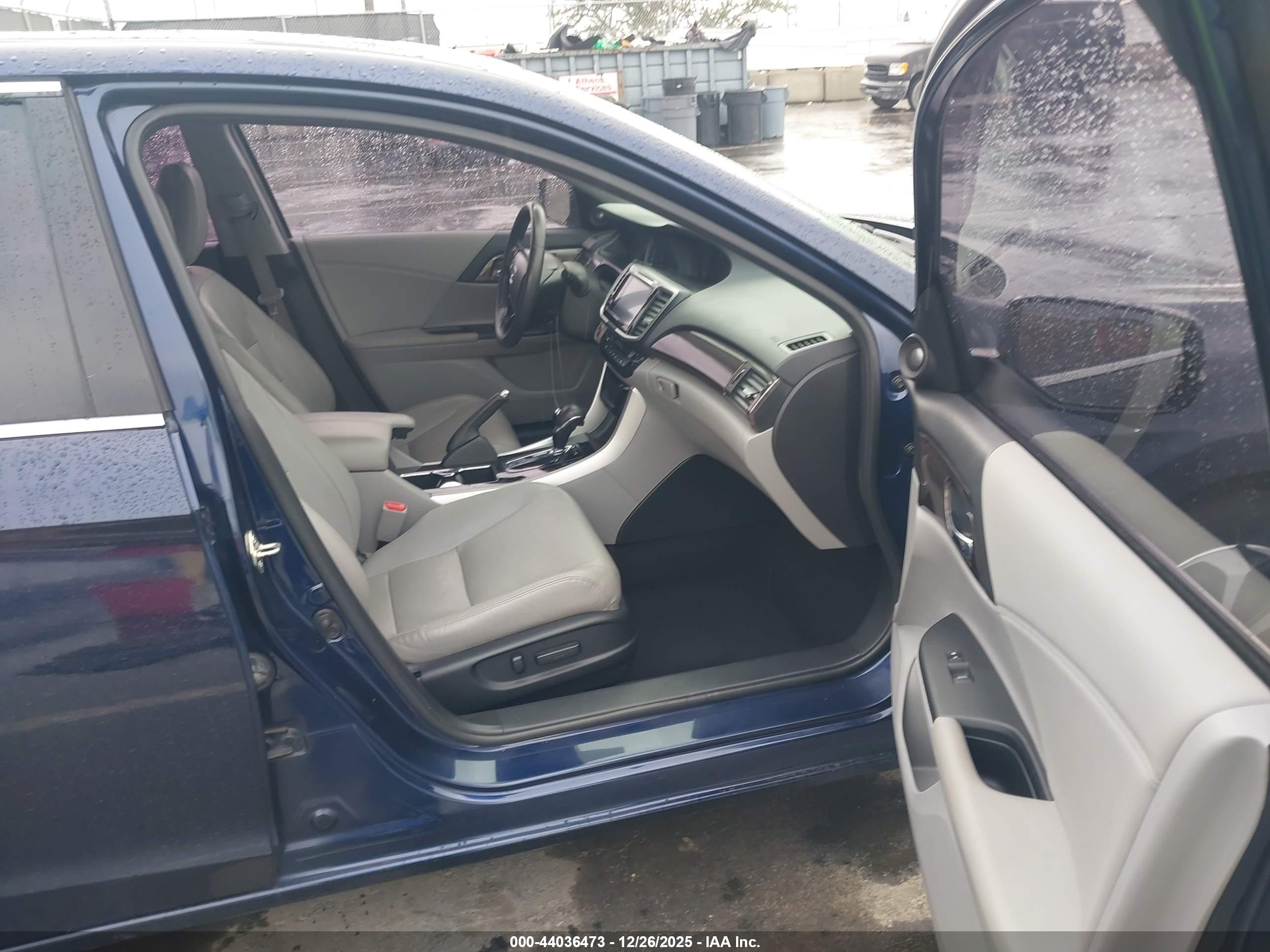 HONDA ACCORD image 5