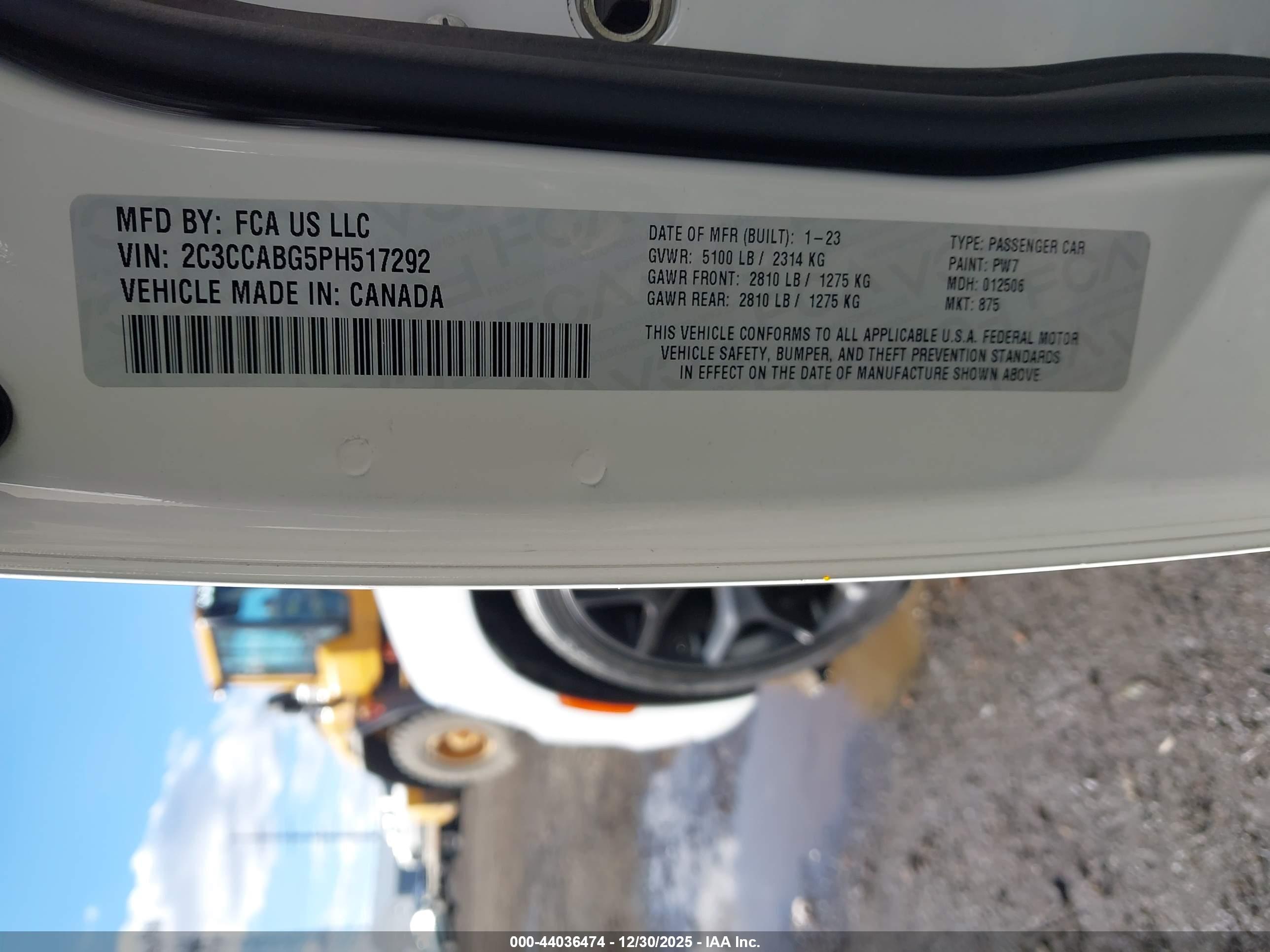 CHRYSLER 300 image 9