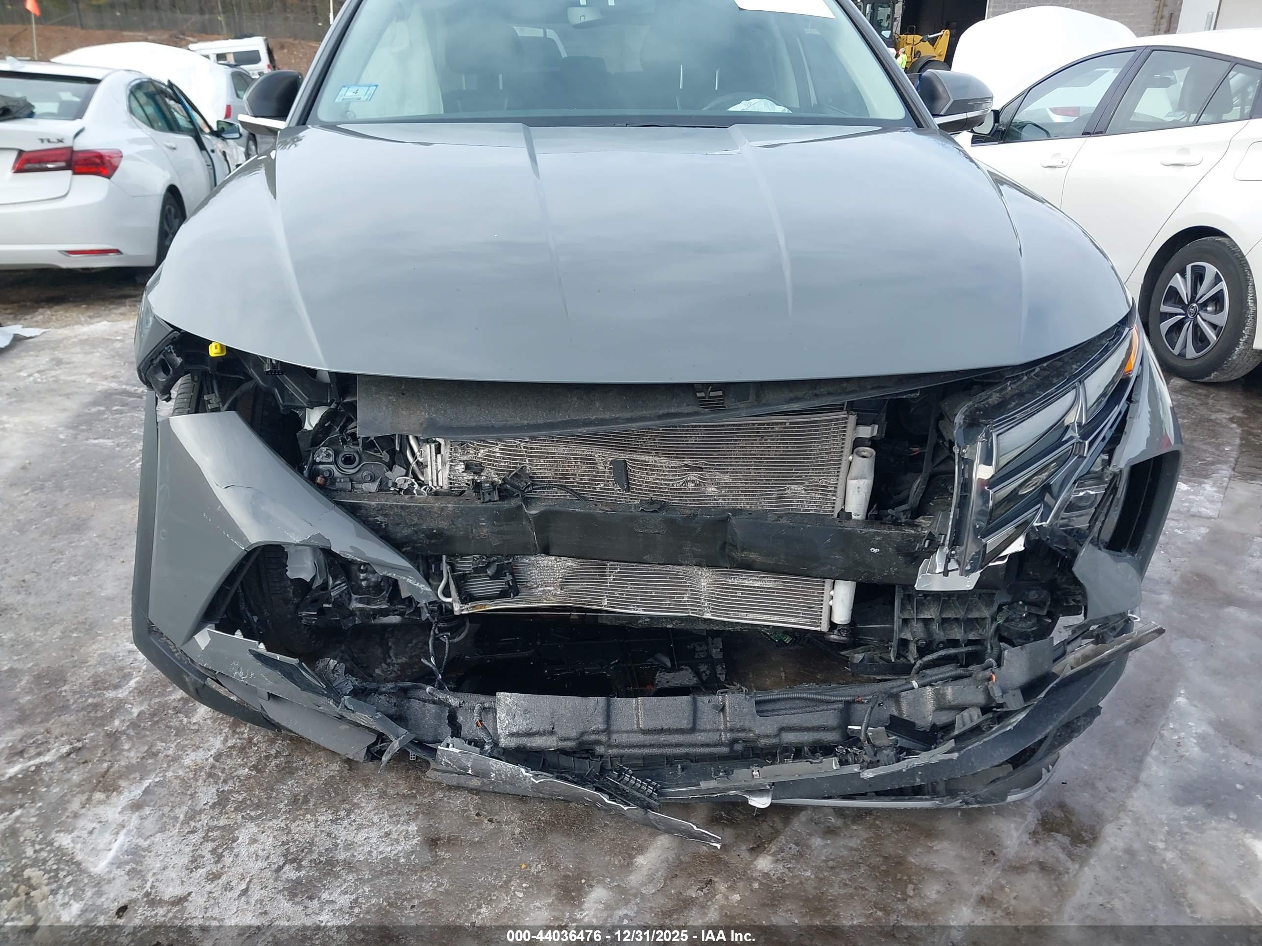 HYUNDAI TUCSON image 6