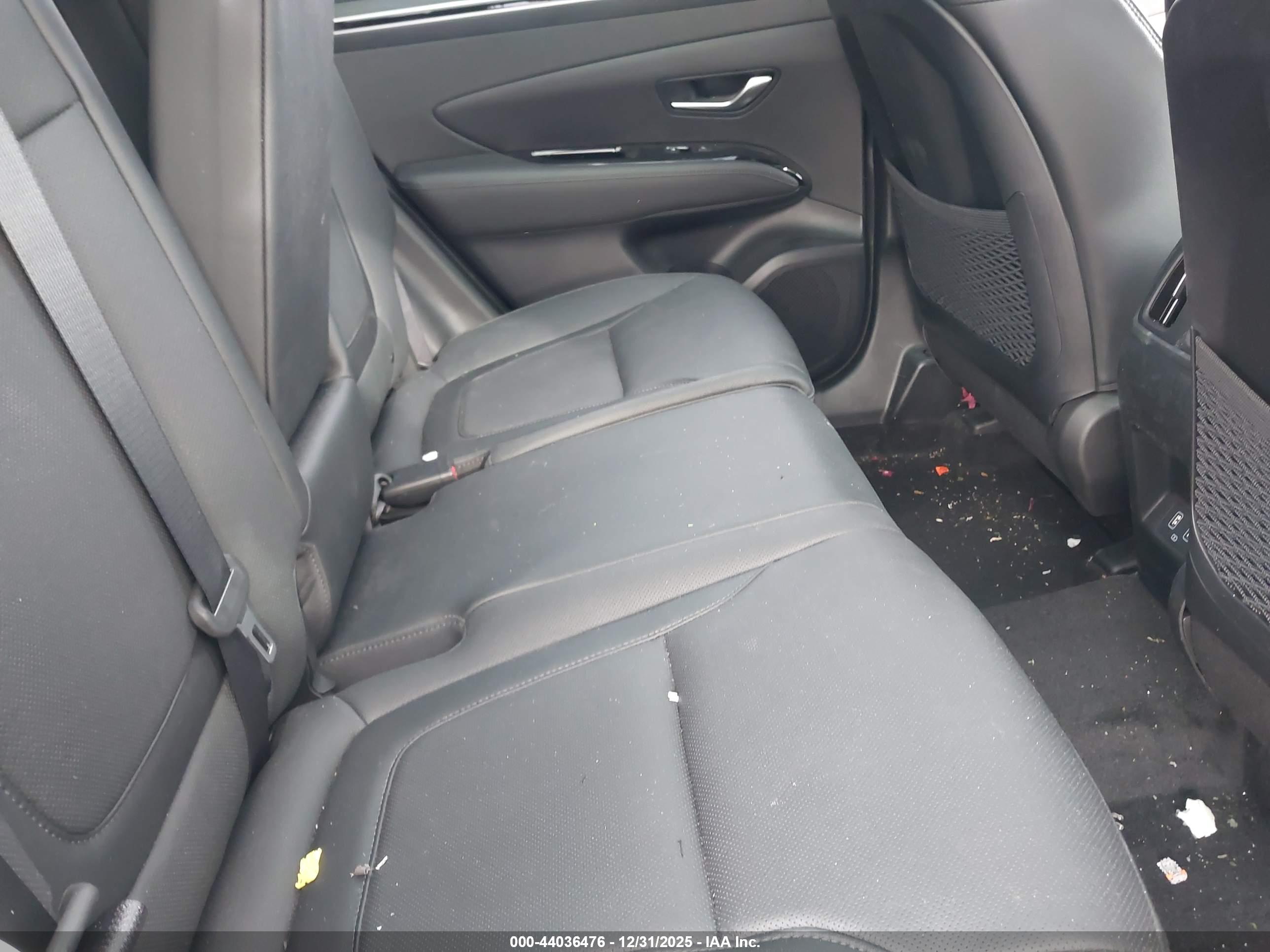 HYUNDAI TUCSON image 8