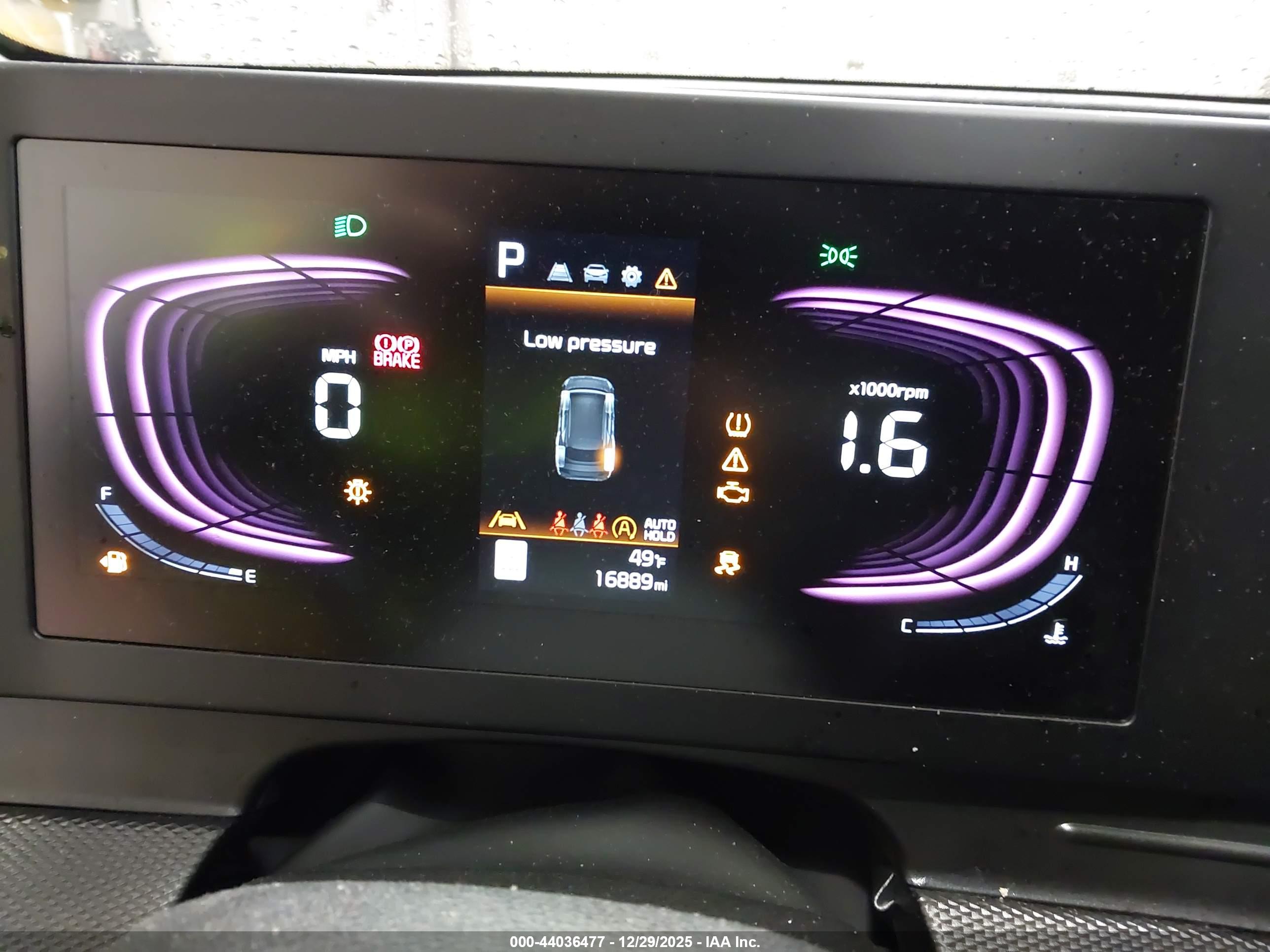 KIA SPORTAGE image 7