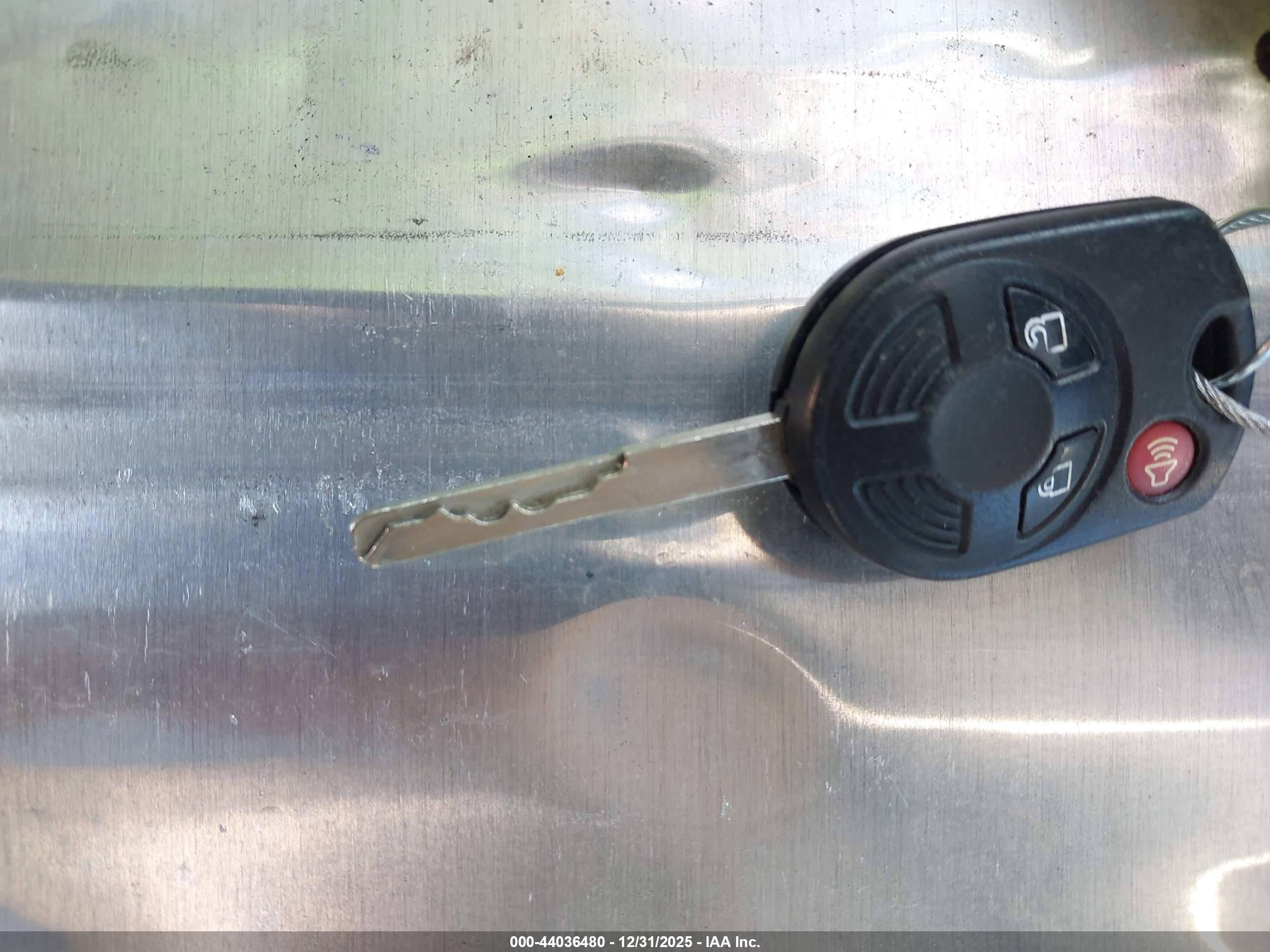 FORD ESCAPE image 11