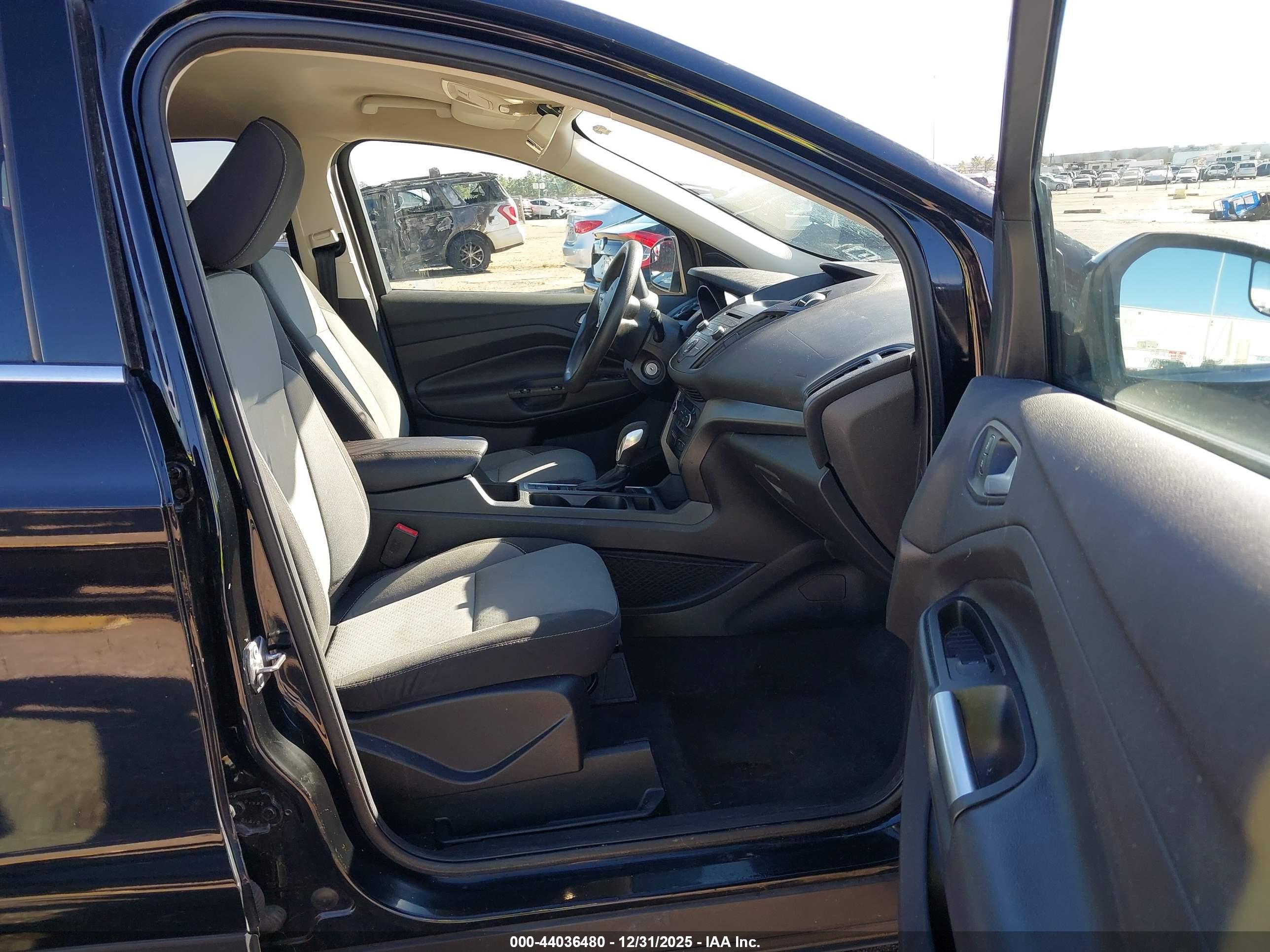 FORD ESCAPE image 5