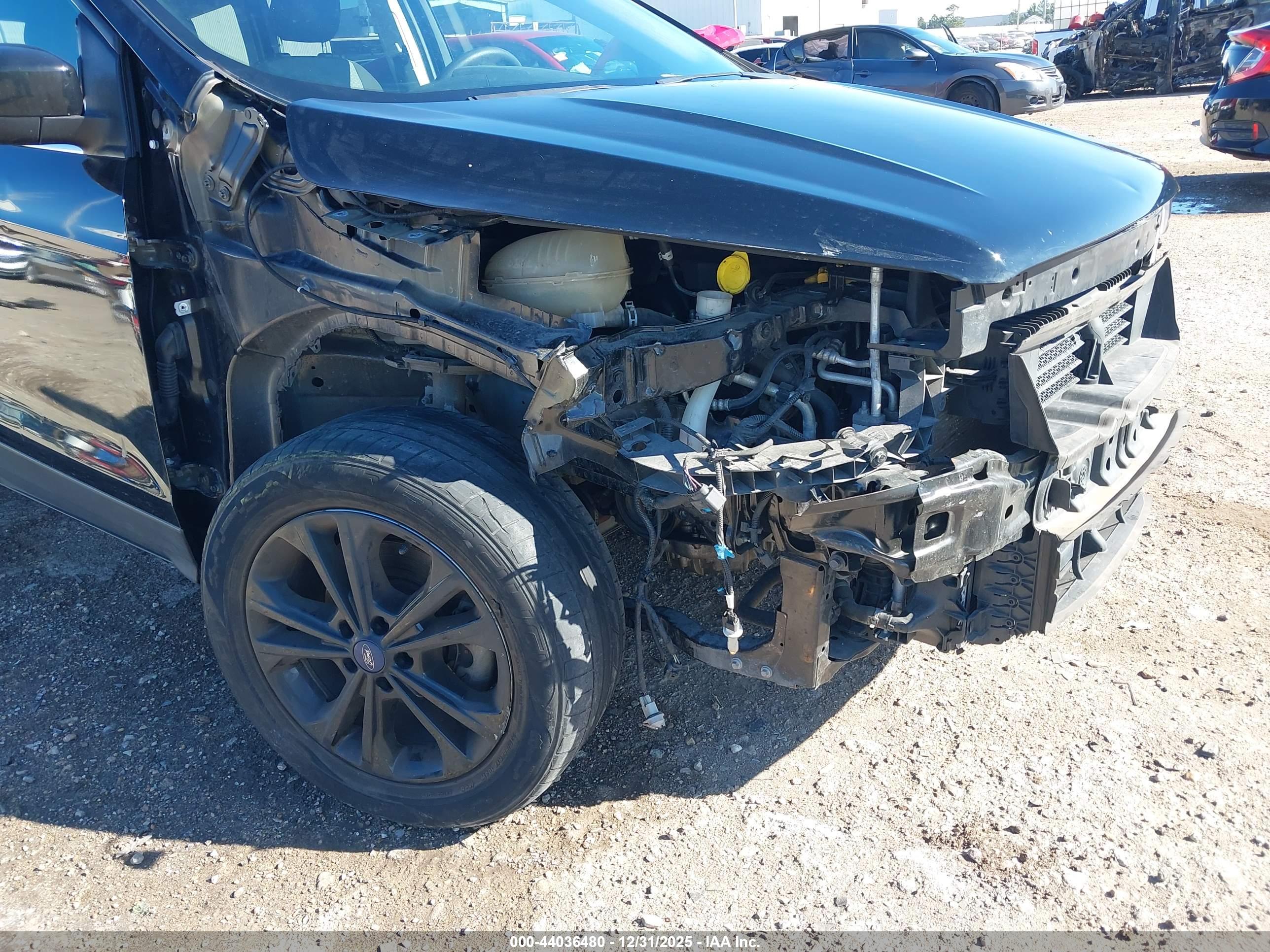 FORD ESCAPE image 6